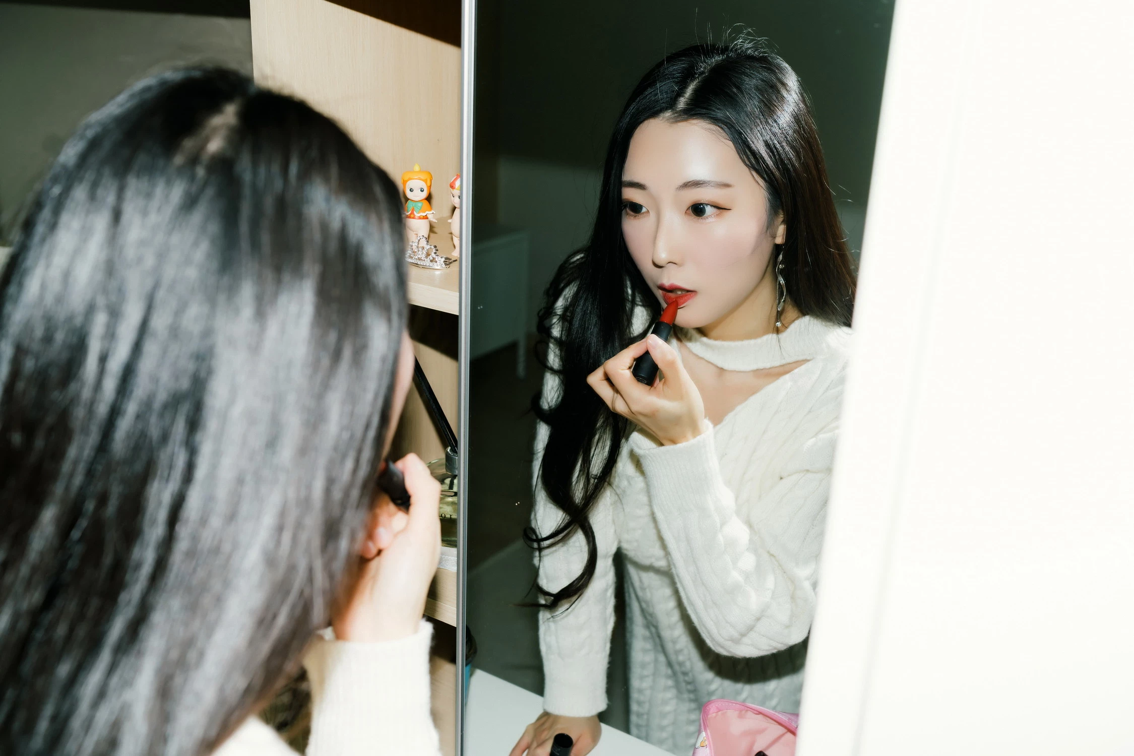 Mona [모나] - In the Room [74P]