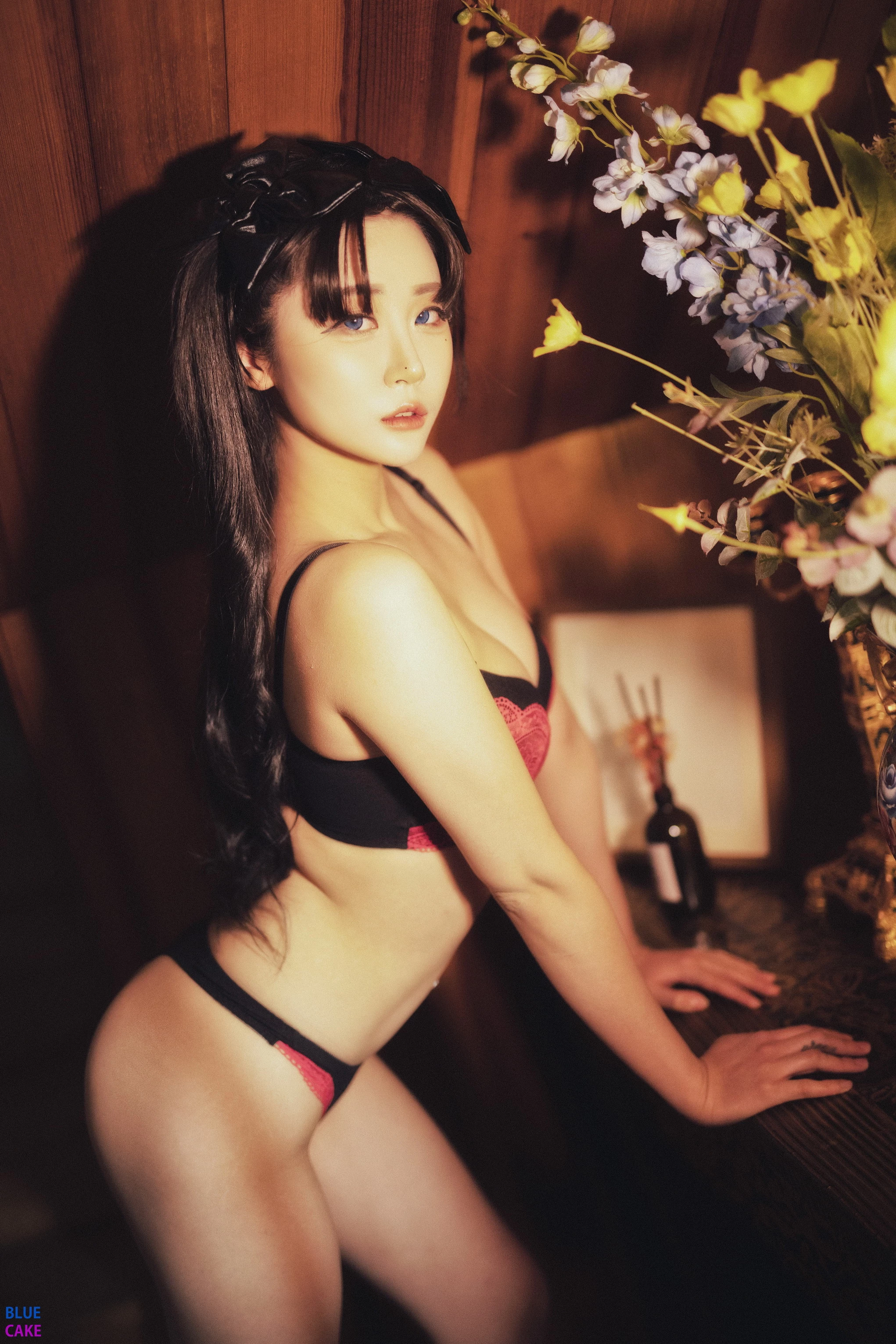 Bomi [보미] & Zia [지아] Fate Saber x Thosaka Rin – Lingerie.Ver 1 [50P]