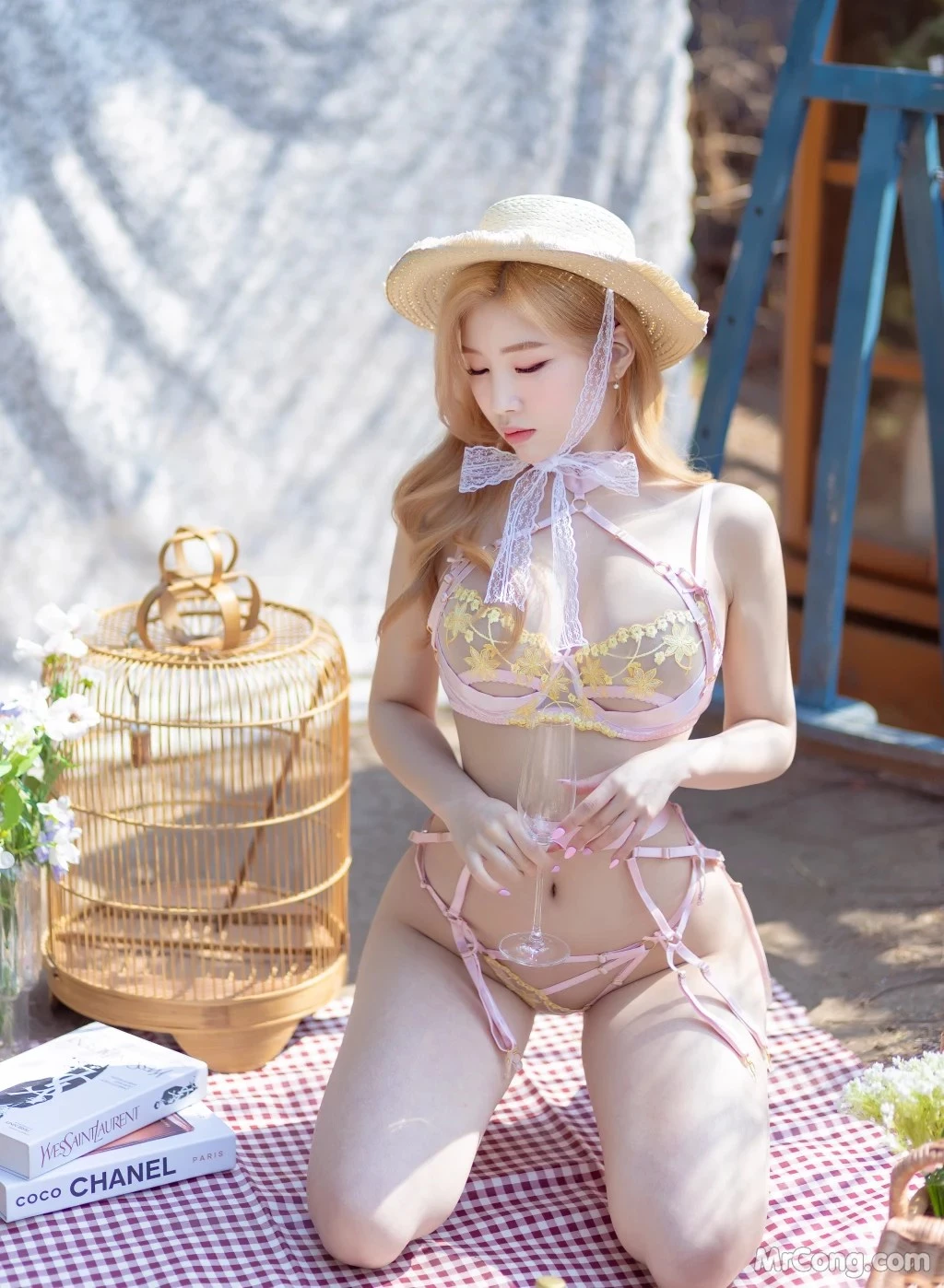 Yebin [전예빈] Picnic With Love [70P]