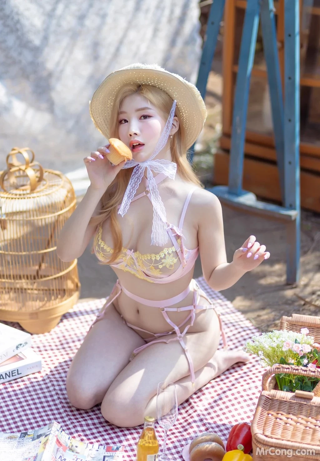 Yebin [전예빈] Picnic With Love [70P]