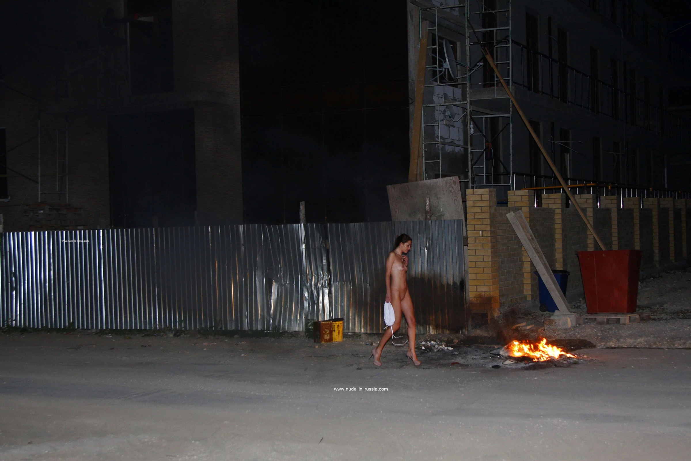 NudeInRussia Karina On The Street Of Southern City [55P]