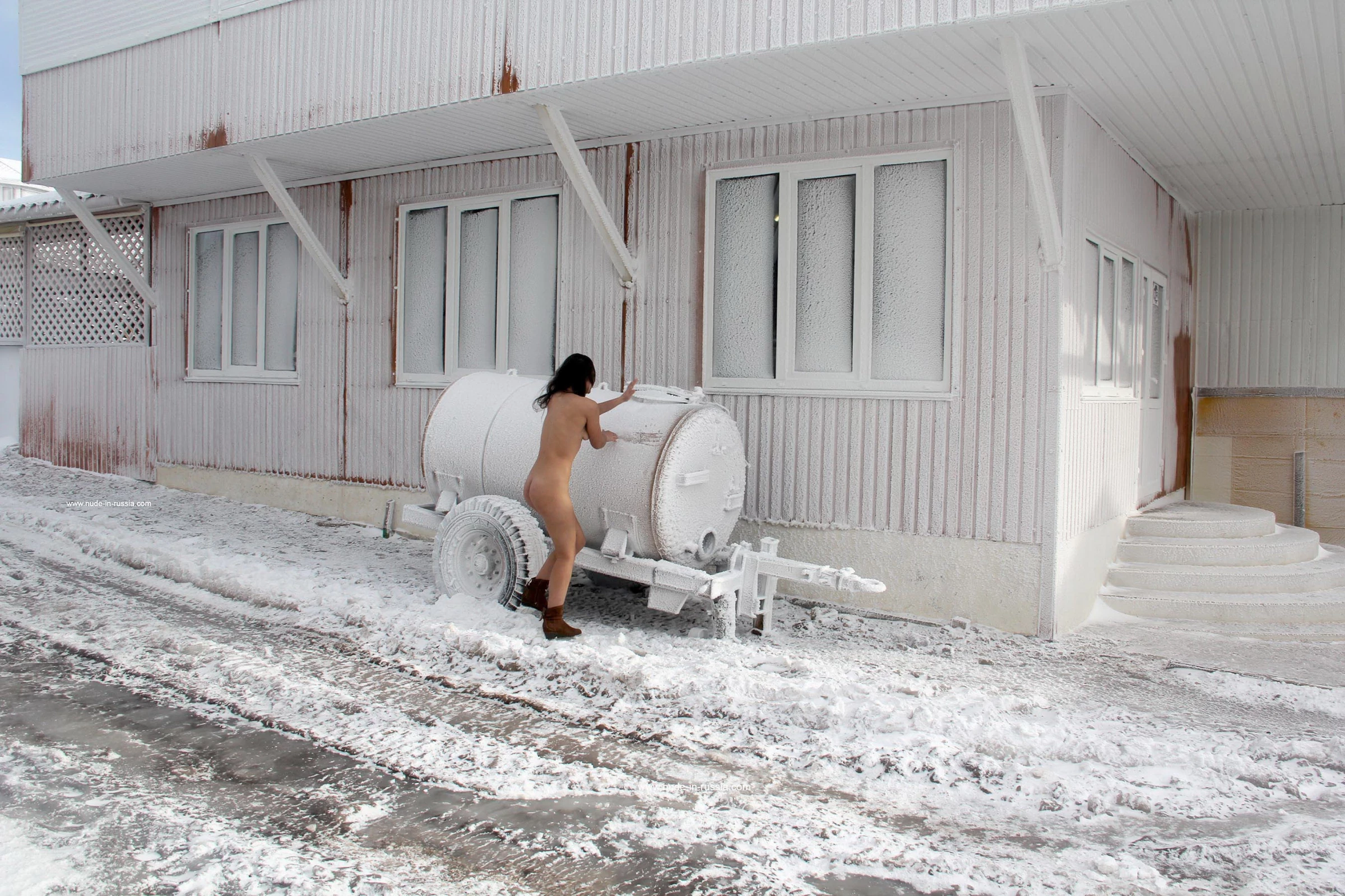 NudeInRussia Tatar Town On The Mountain Ai-Petri -15Ｃ [96P]