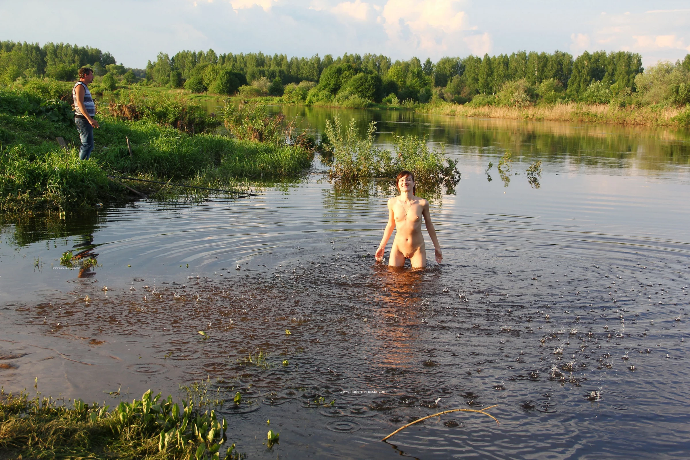 NudeInRussia Daina Splashes In The Nerl River [68P]