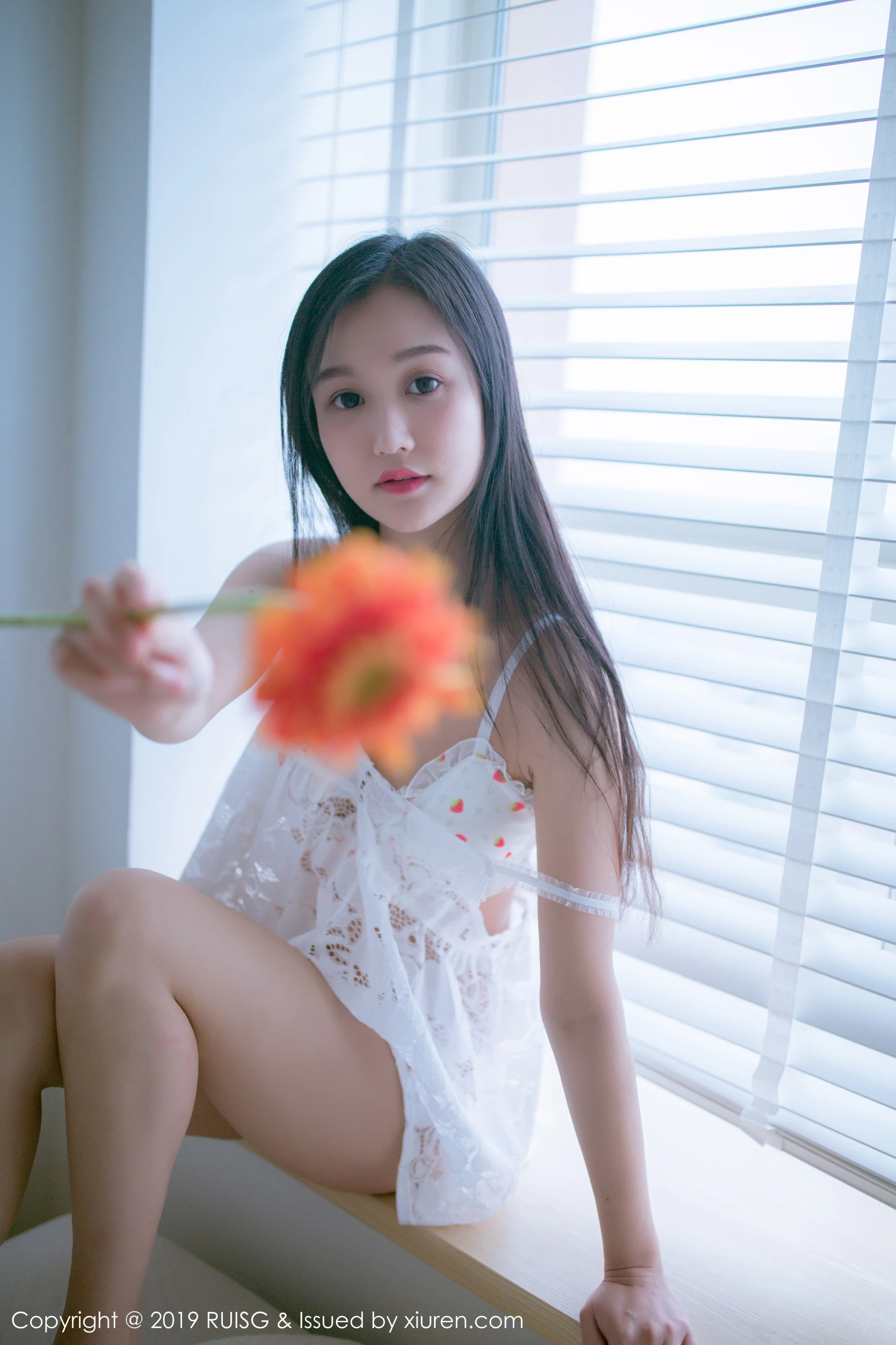 [RUISG瑞丝馆]2019.06.25 Vol.068 深紫Julie [50P]