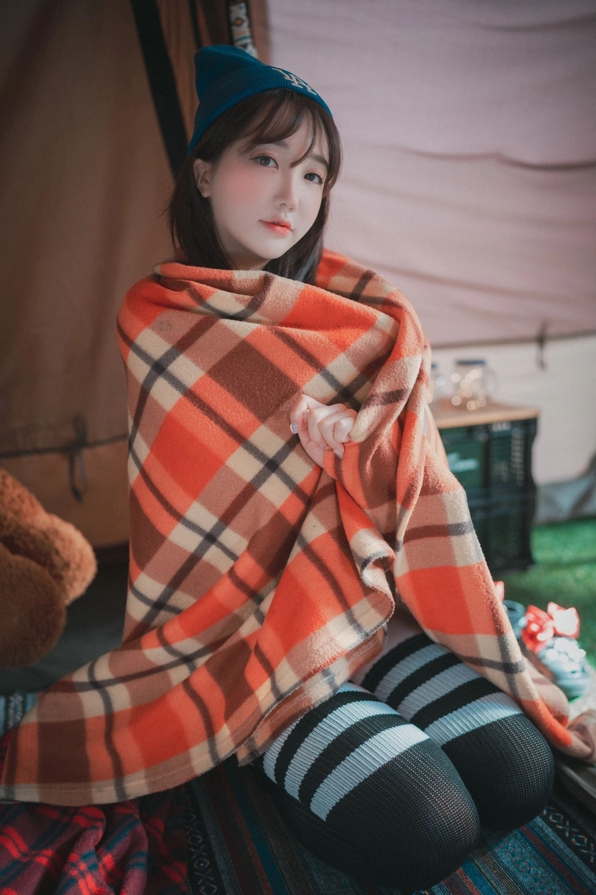 Yeeun - Romantic Winter Glamping B_version [45P]