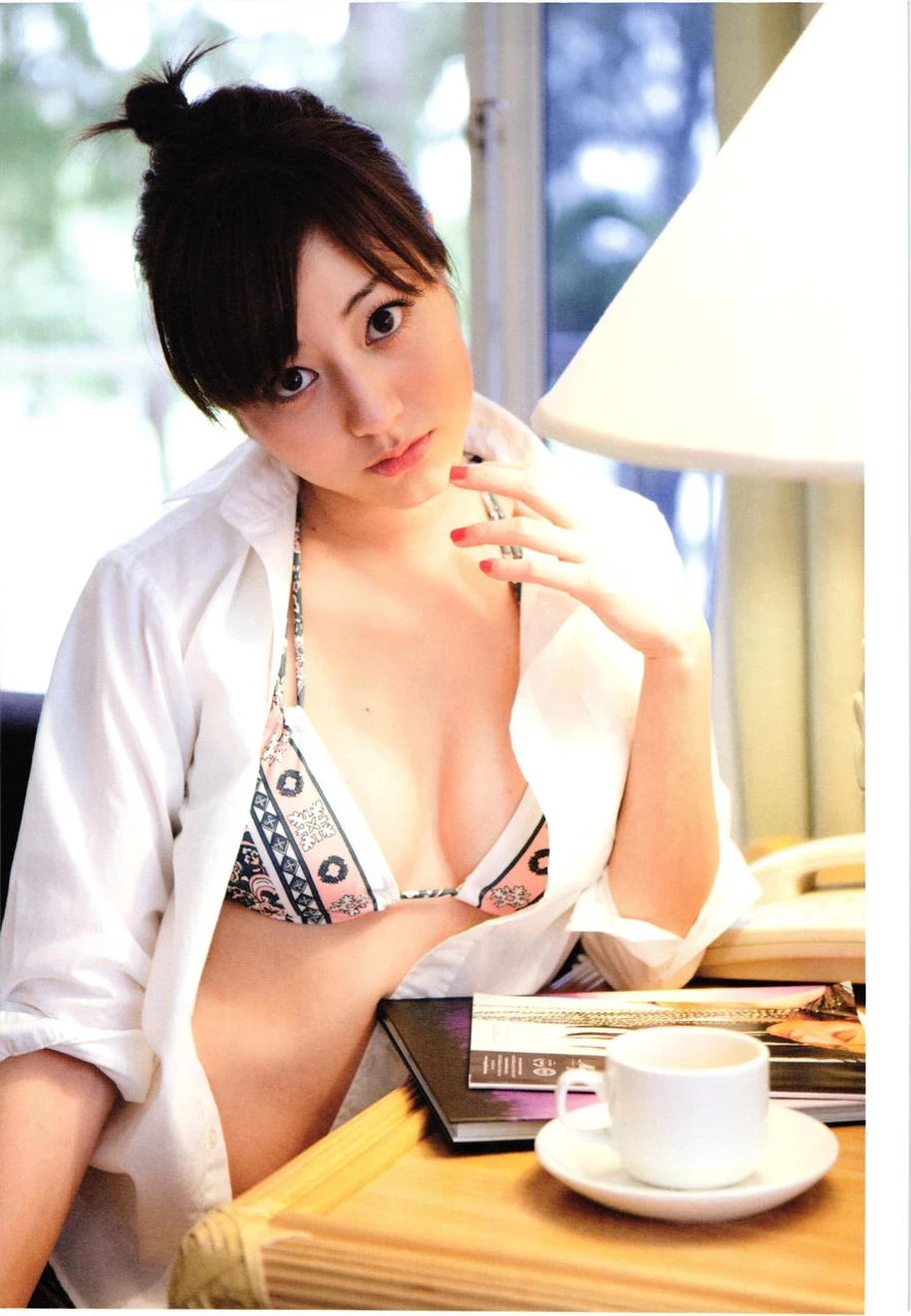 杉本有美[Photobook] Yumi Sugimoto - Choukou 蝶光 [303P]