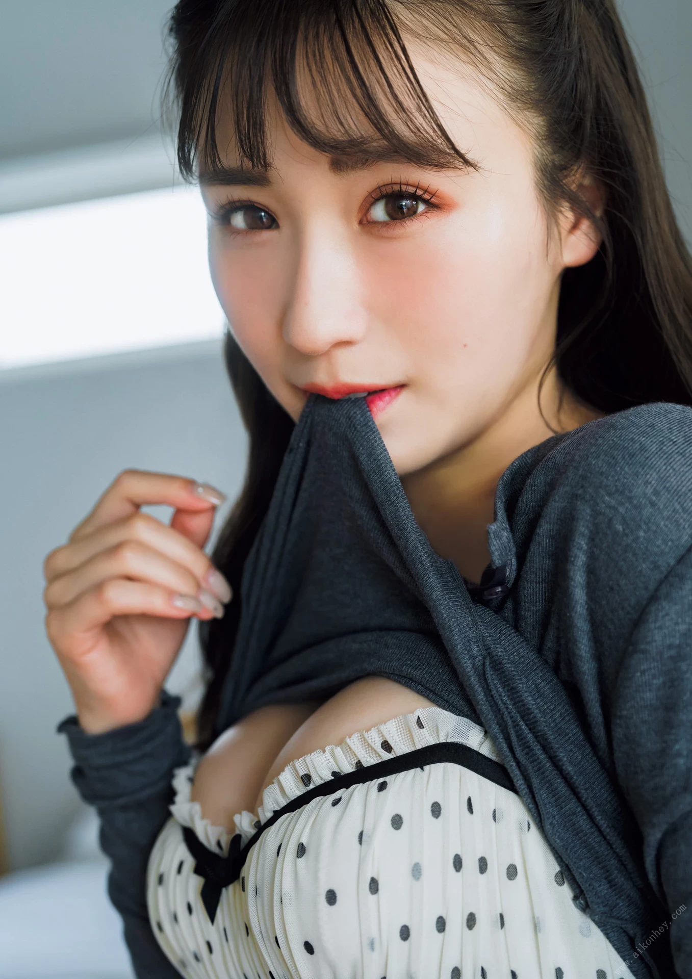 伊藤爱真 1st Photobook - Soleil ソレイユ [129P]