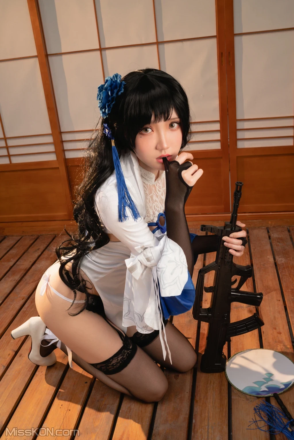 Coser@瓜希酱： 少女前线 95式玉玲珑 [20 photos]