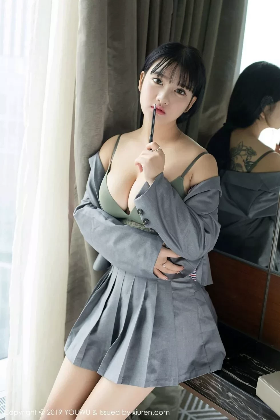 [YouWu尤物馆]Vol.138_巨乳嫩模小尤奈私房黑色高叉连体内衣秀傲人豪乳诱惑写真59P