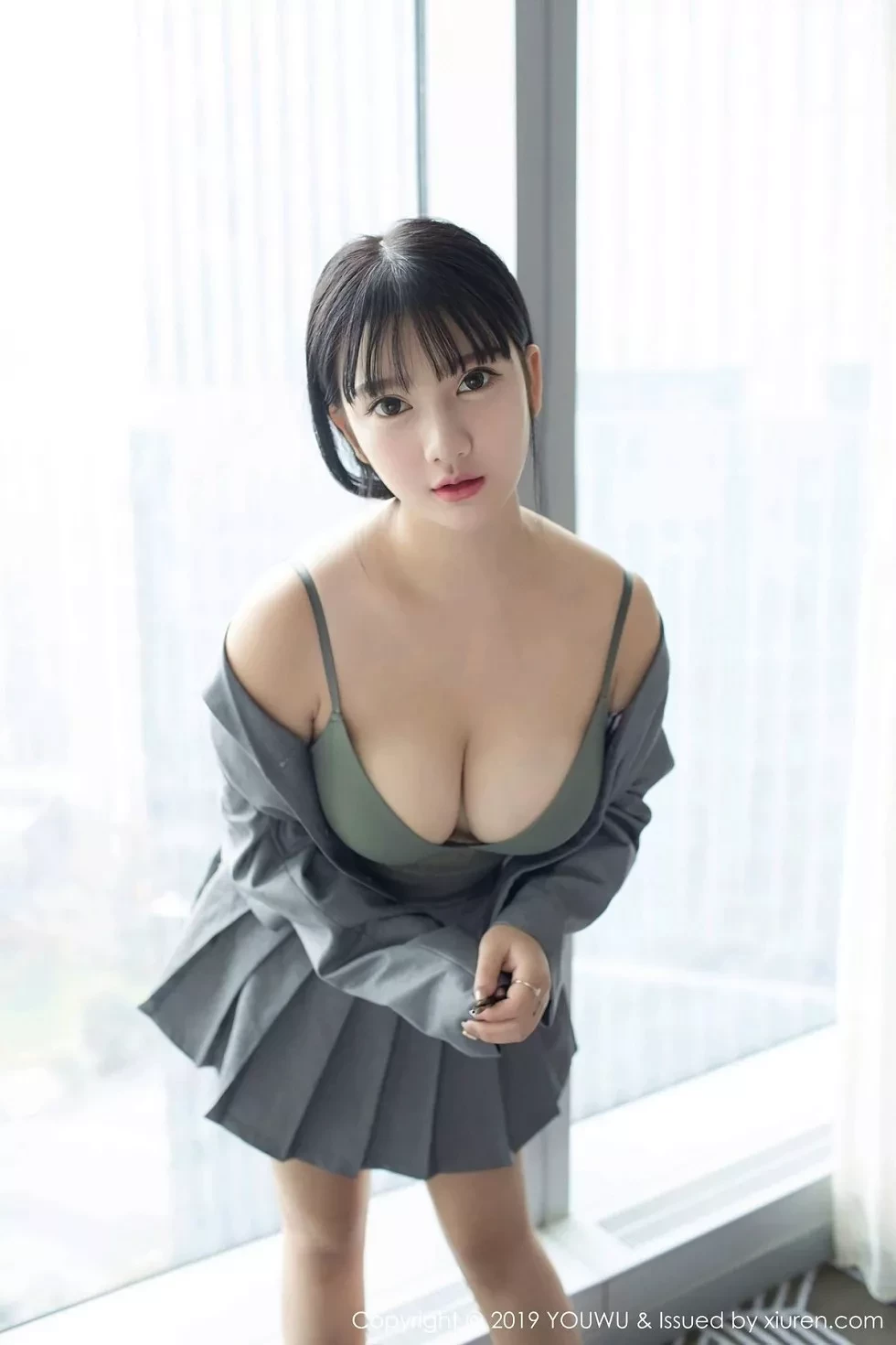 [YouWu尤物馆]Vol.138_巨乳嫩模小尤奈私房黑色高叉连体内衣秀傲人豪乳诱惑写真59P