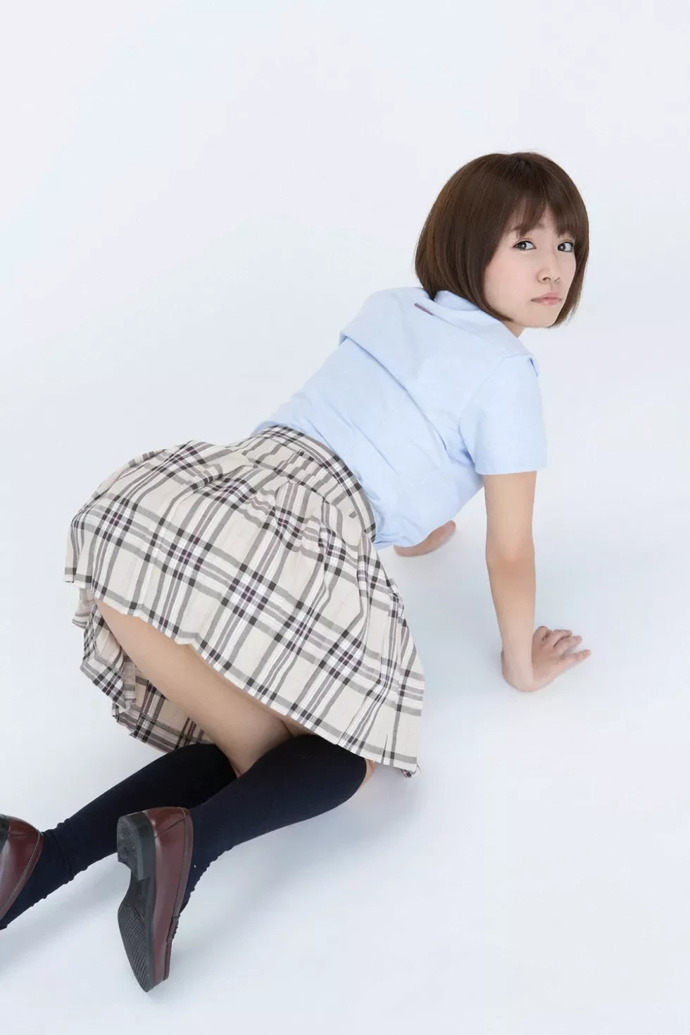 [YS Web]Vol.656_大奶女优菜乃花性感学生装内衣诱惑写真42P