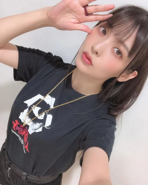 上坂すみれ 人気声优 新作写真集で今回限りの下着オッパイ公开！！