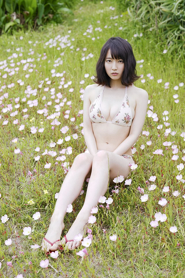 愈系女大学生吉冈里帆高雅外表美乳曲线集于一身 2015年9月23日