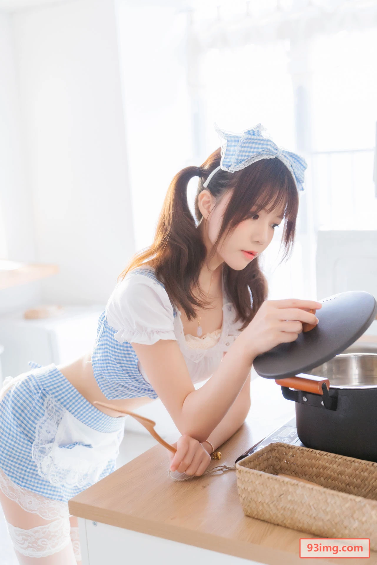 [COSER] 桜桃喵 - 你的专属小娇妻-清纯女仆装少女写真