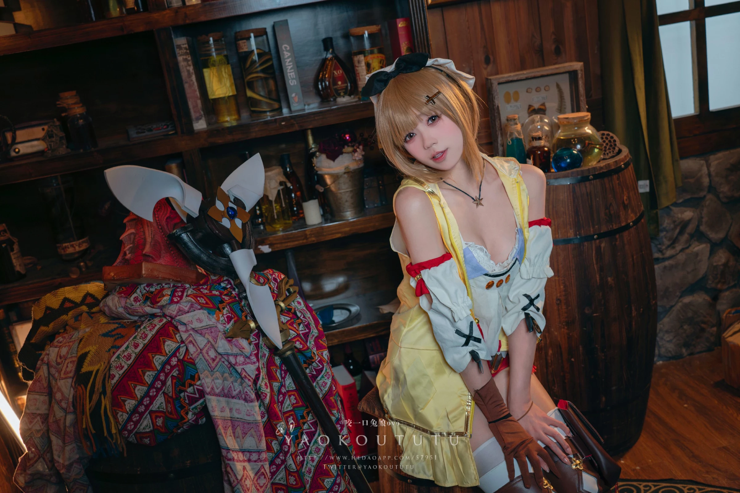 Coser@黏黏团子兔 -  莱莎的秘密工坊’&和我交往吗 [53P]