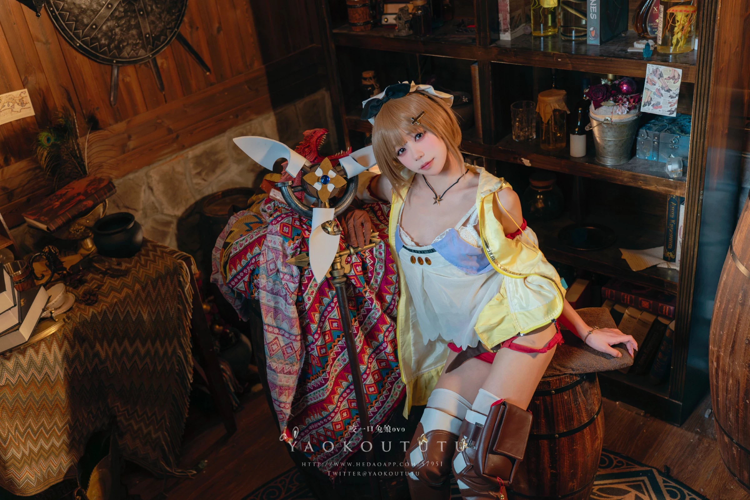 Coser@黏黏团子兔 -  莱莎的秘密工坊’&和我交往吗 [53P]