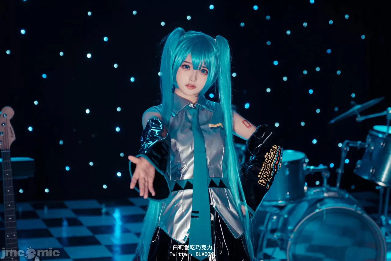 白莉爱吃巧克力 - miku [102P]