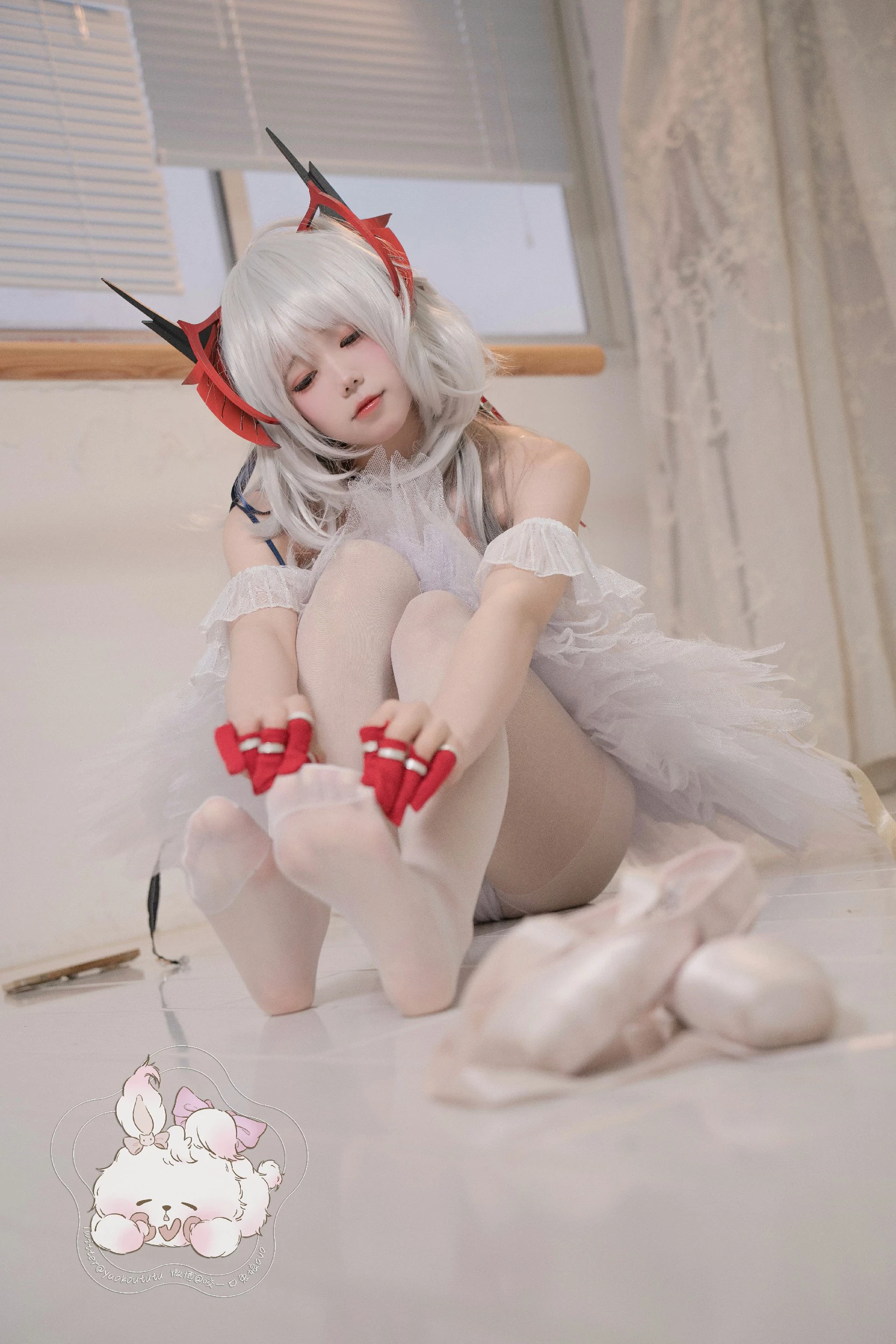 Coser@黏黏团子兔 - W天鹅之舞 [55P]