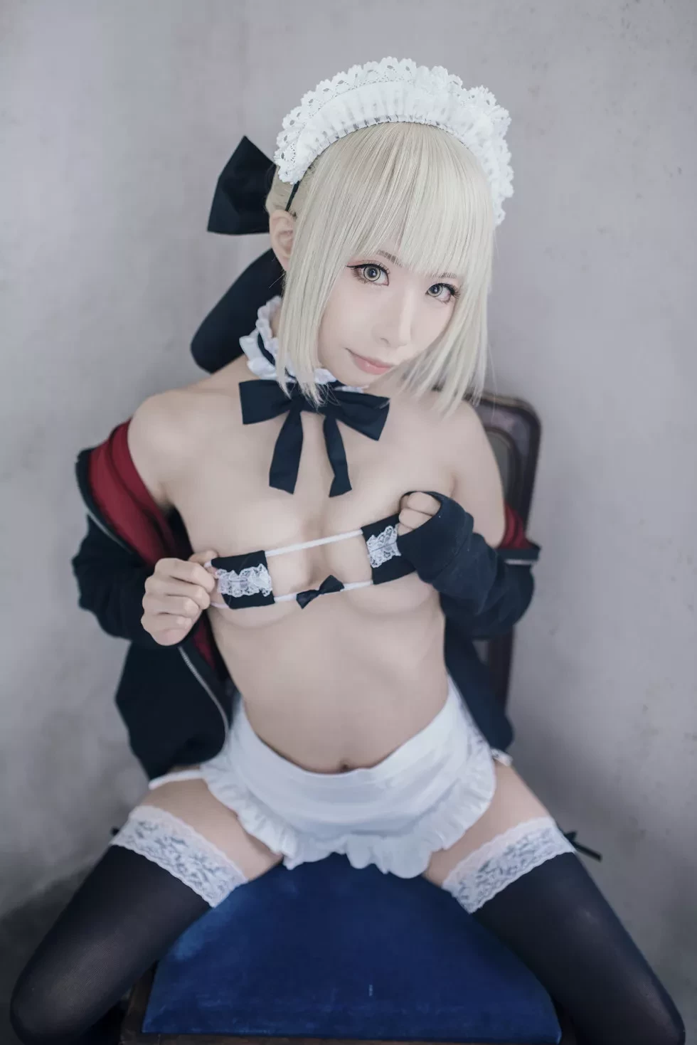 [Cosplay精选]《HeartBreak Morgan》吃雪糕的紧身衣妹子性感写真243P