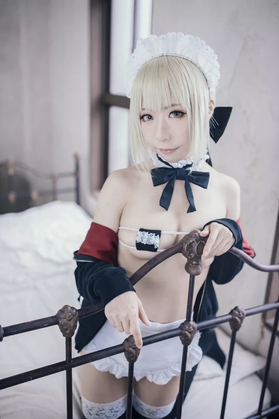 [Cosplay精选]《HeartBreak Morgan》吃雪糕的紧身衣妹子性感写真243P