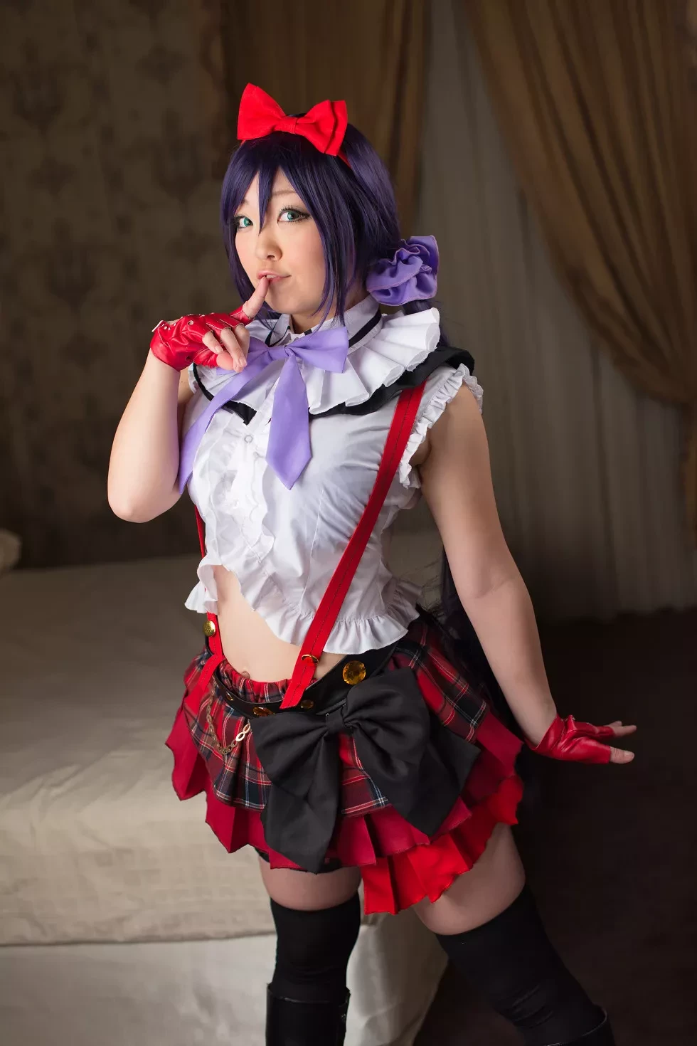 [Cosplay精选]COS正片《は紫や》图集丰满美少女粉红薄纱裙秀豪乳写真200P