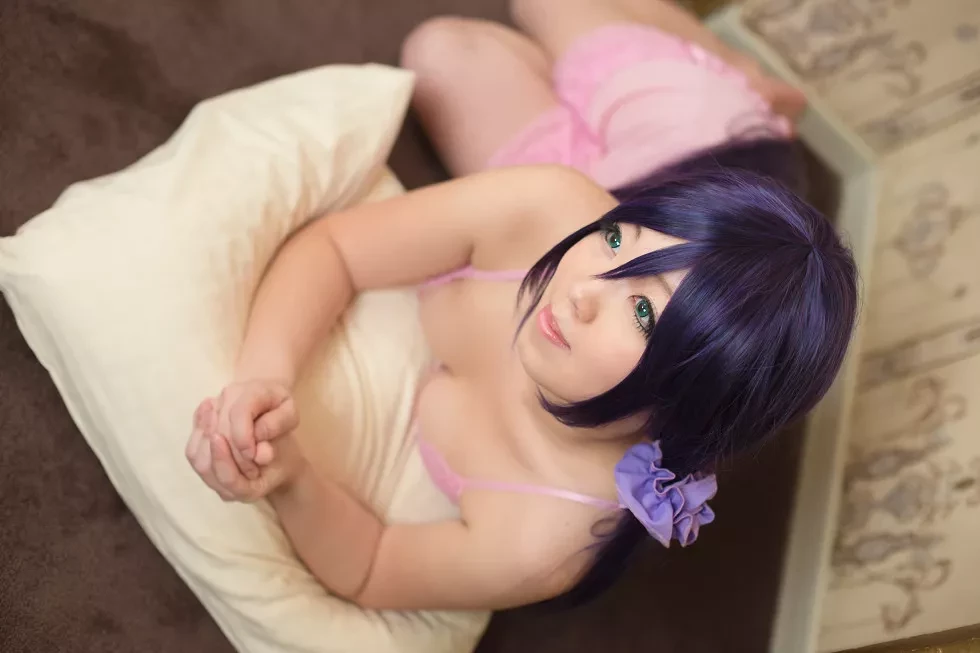 [Cosplay精选]COS正片《は紫や》图集丰满美少女粉红薄纱裙秀豪乳写真200P