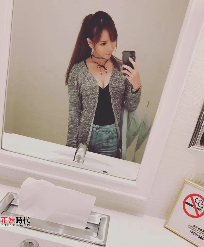 Evonne Chou 身材好棒的甜美正妹 网友都恋爱了