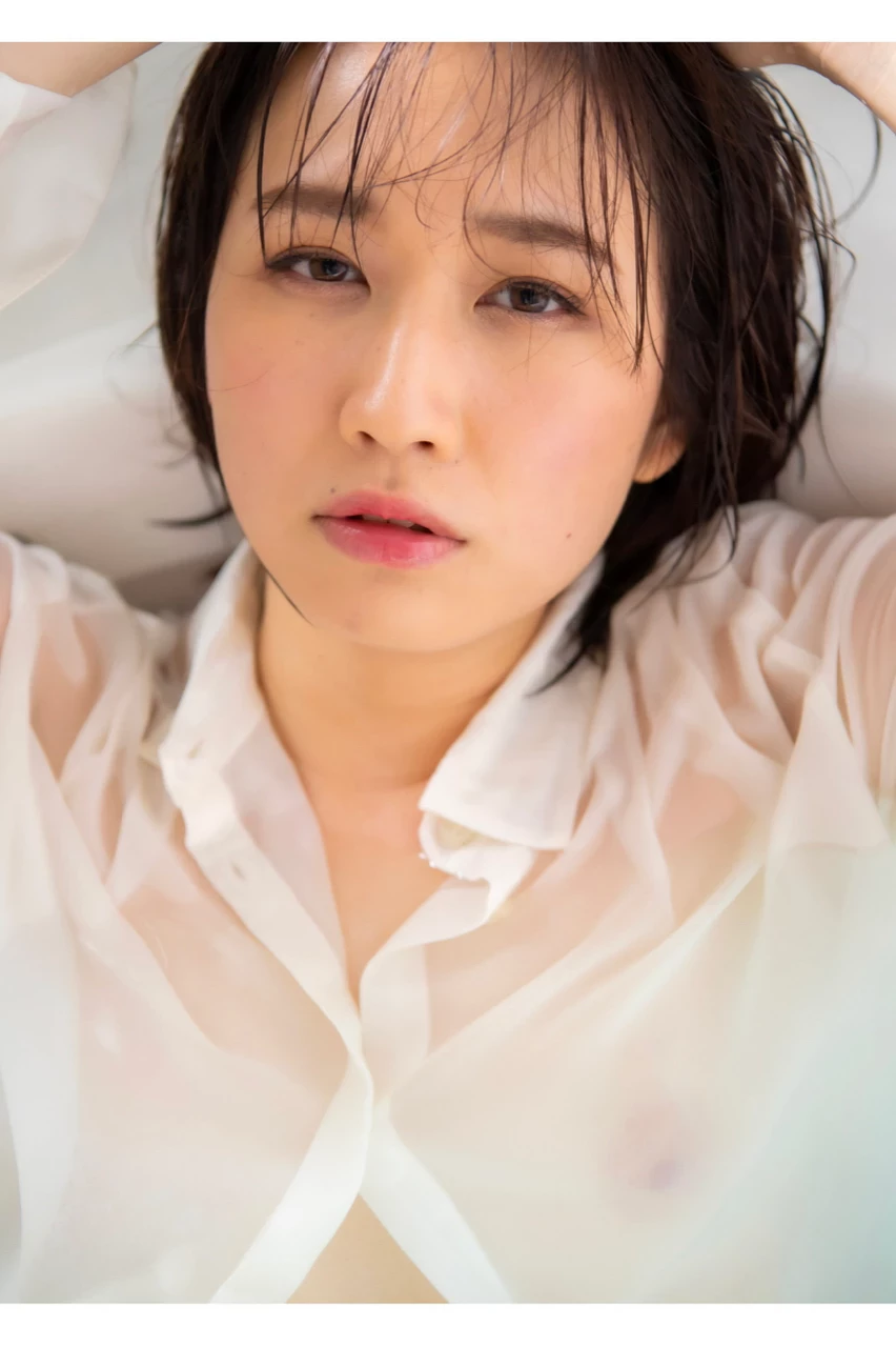 成海美雨 オフィシャルヌード写真集 Silky [120P]