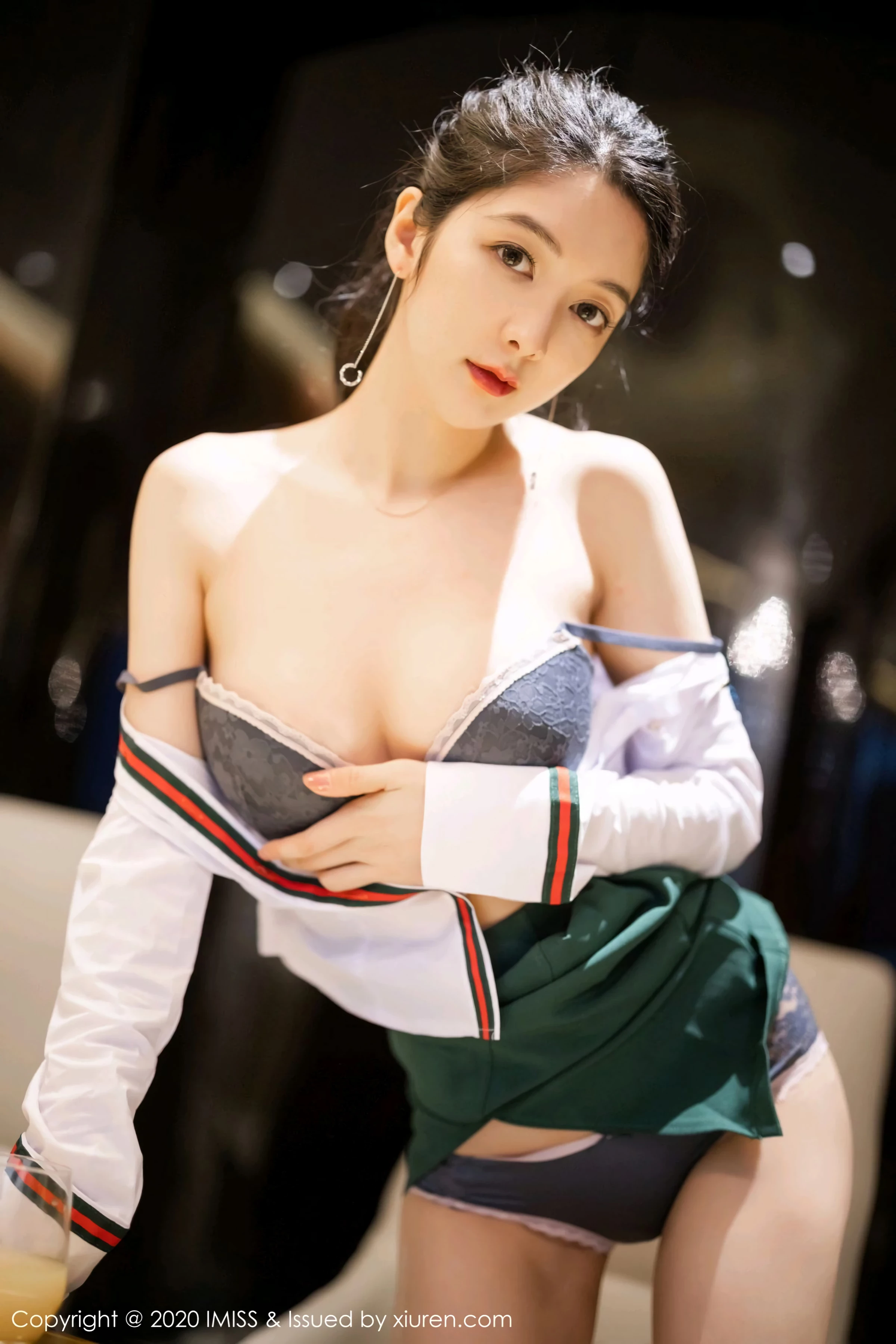 [IMiss爱蜜社系列]2020.11.05 VOL.521 Angela小热巴 完整版无水印写真[55P]