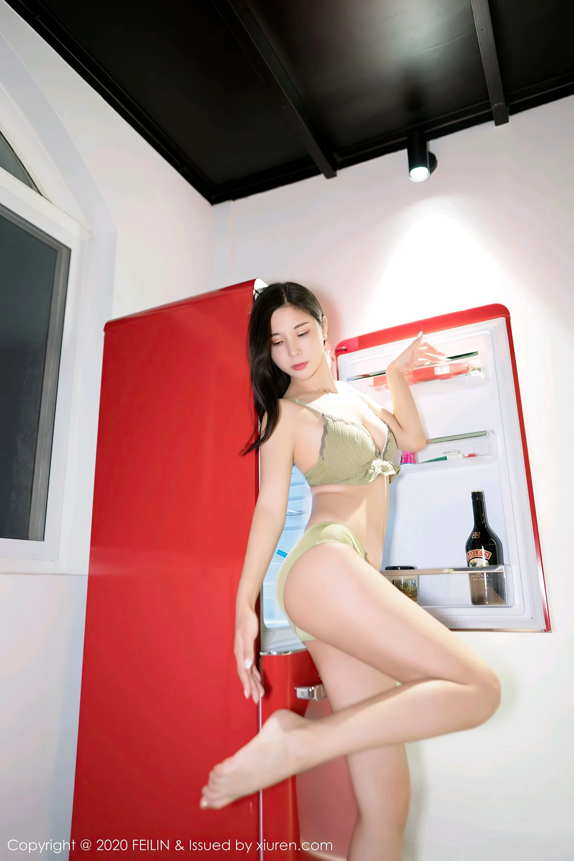 [FEILIN嗲囡囡系列]2020.10.22 Vol.348小蛮妖Yummy 完整版无水印写真[71P]