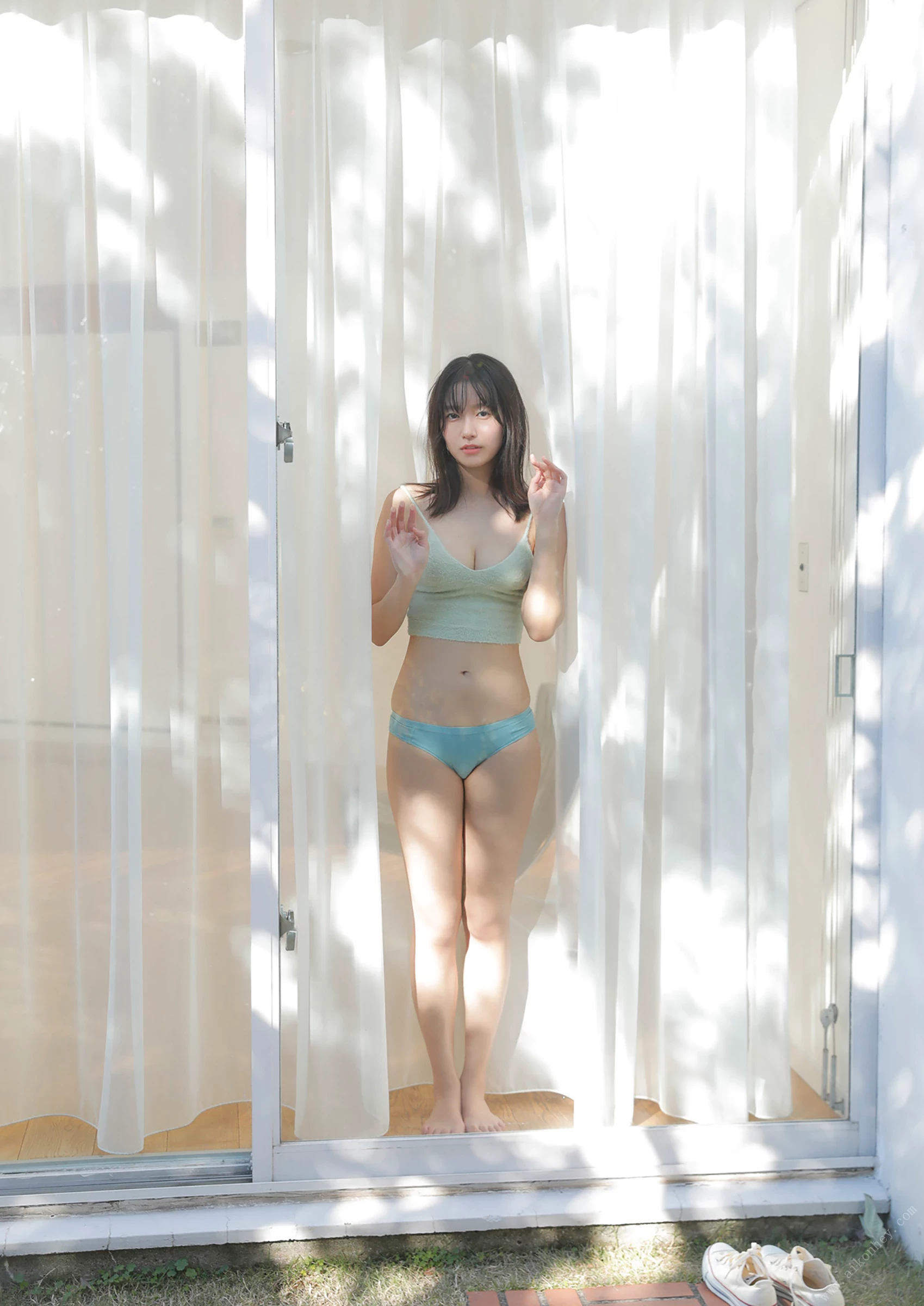 志田音音[Photobook] 写真集   ねぇね～ ’ [439P]