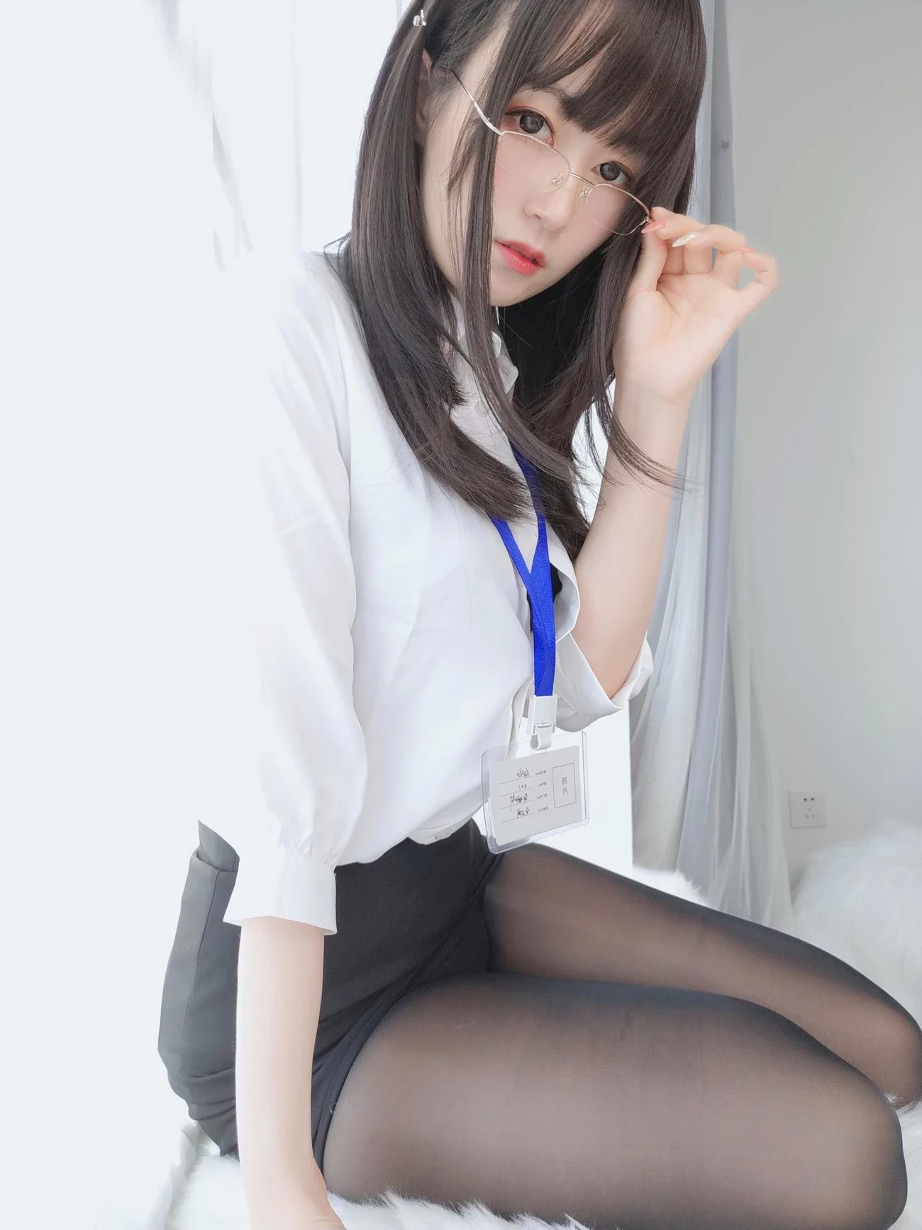 白银81 制服 [121P]