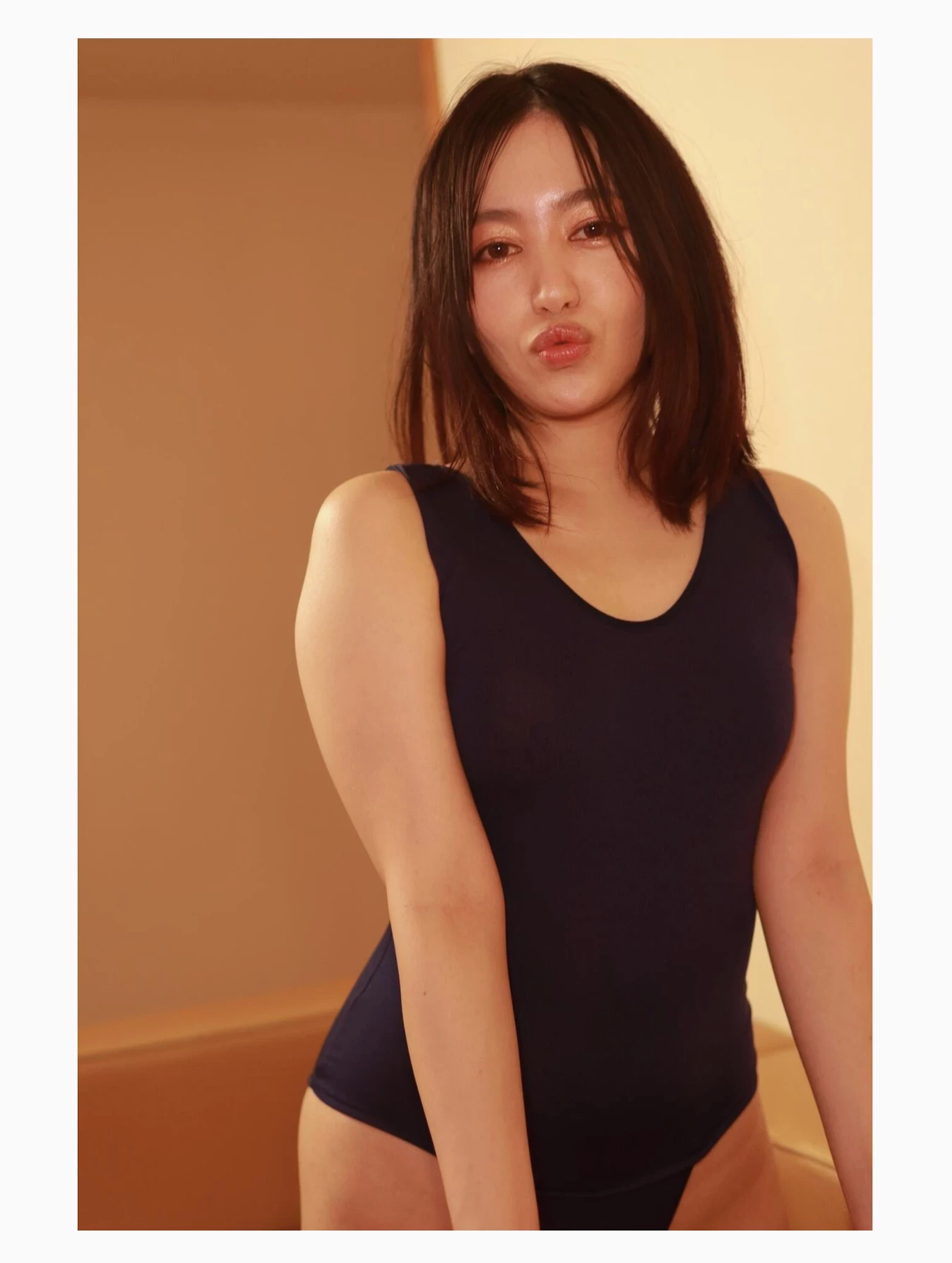 齐藤静[斉藤静][Photobook] セミヌード写真集 カップルで人気のラブホで [193P]