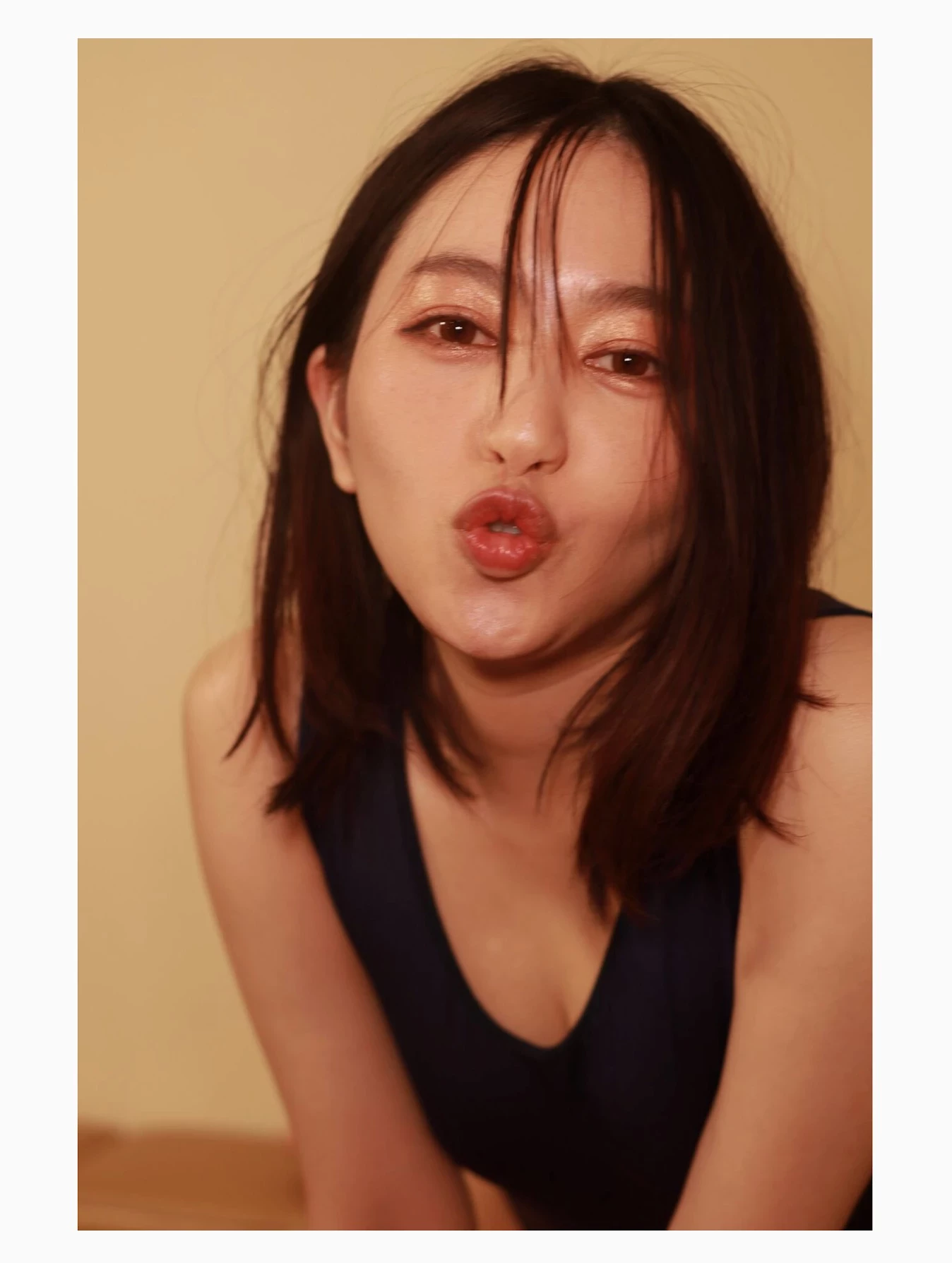 齐藤静[斉藤静][Photobook] セミヌード写真集 カップルで人気のラブホで [193P]