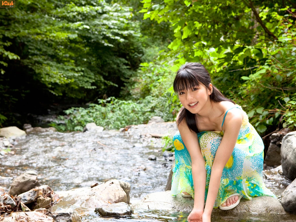 真野恵里菜[Bomb.tv] 2009.10 Mano Erina [510P]