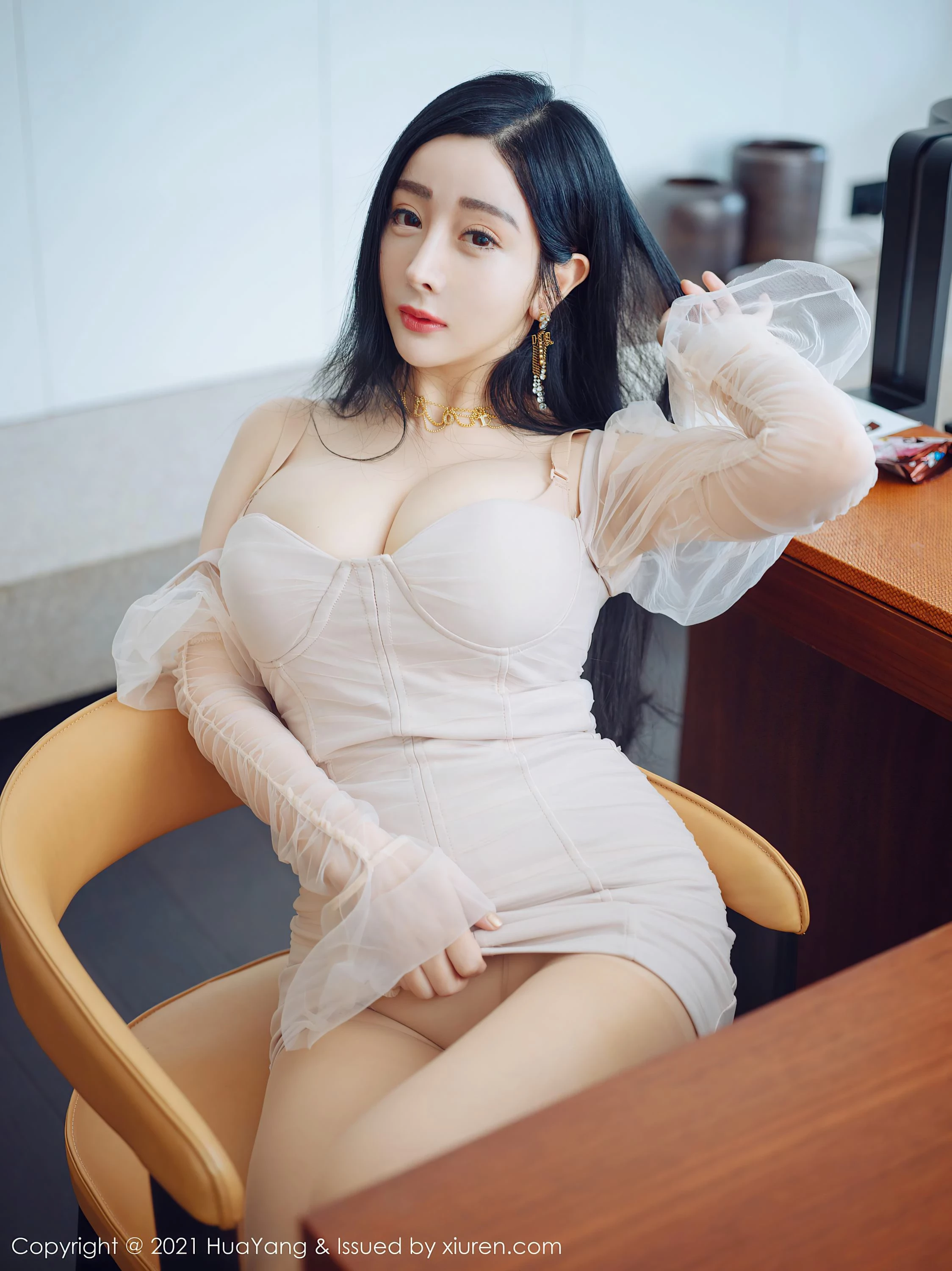 [HuaYang花漾]2021.01.04 Vol.346 允尔 完整版无水印写真[48P]