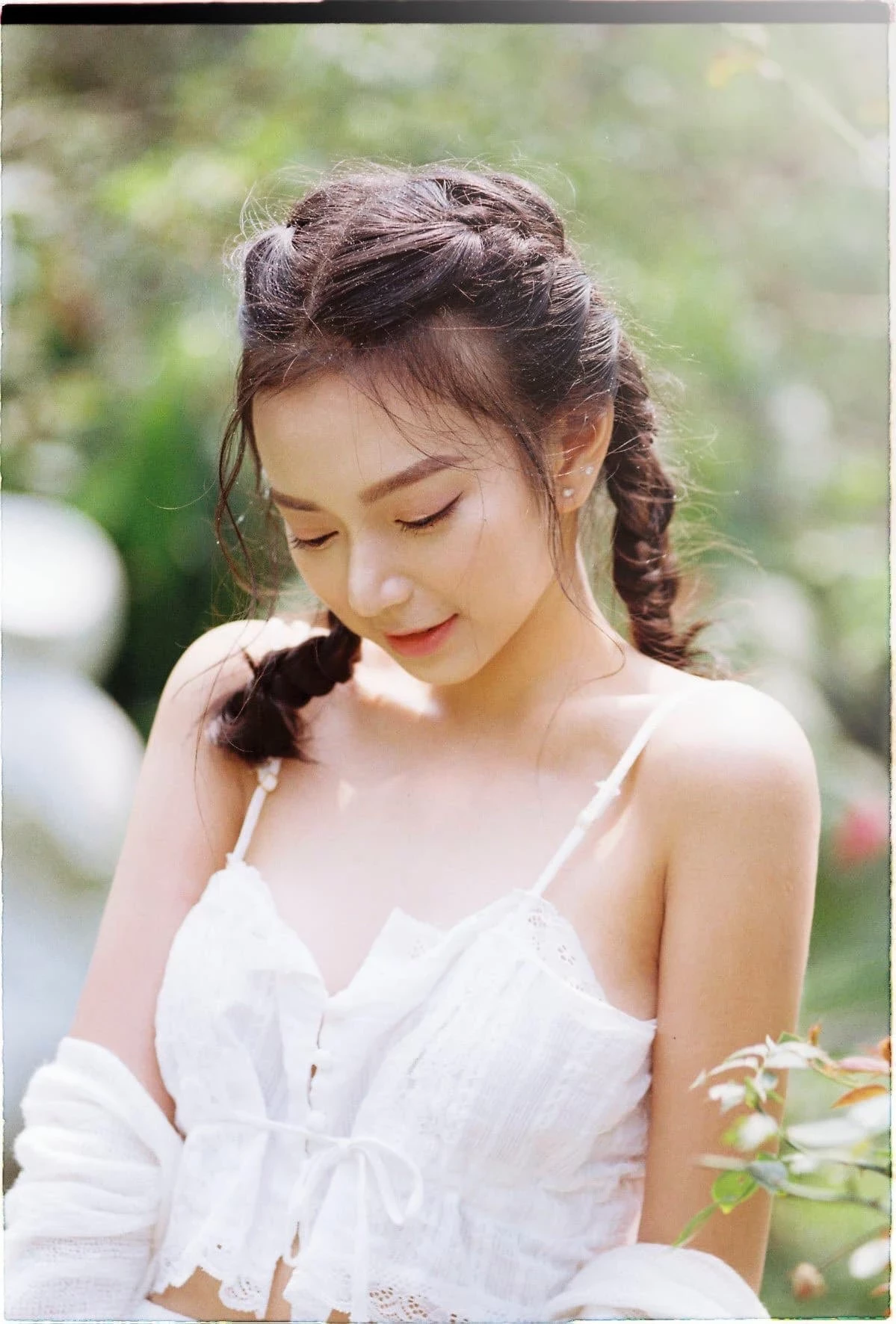 Vietnamese Sexy Model - Vu Ngoc Kim Chi - Beautiful in white [43P]