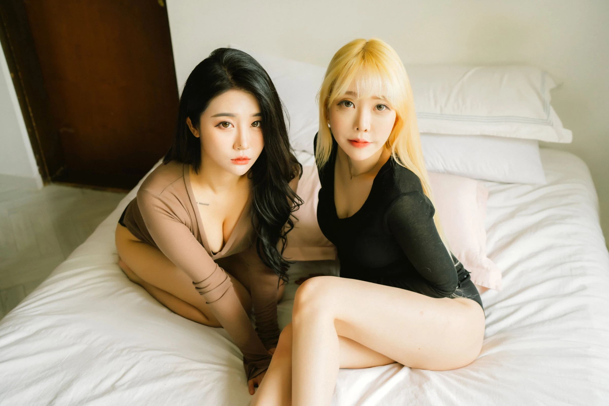 Bomi [보미] x Zia [지아] - Together Vol.02 [70P]