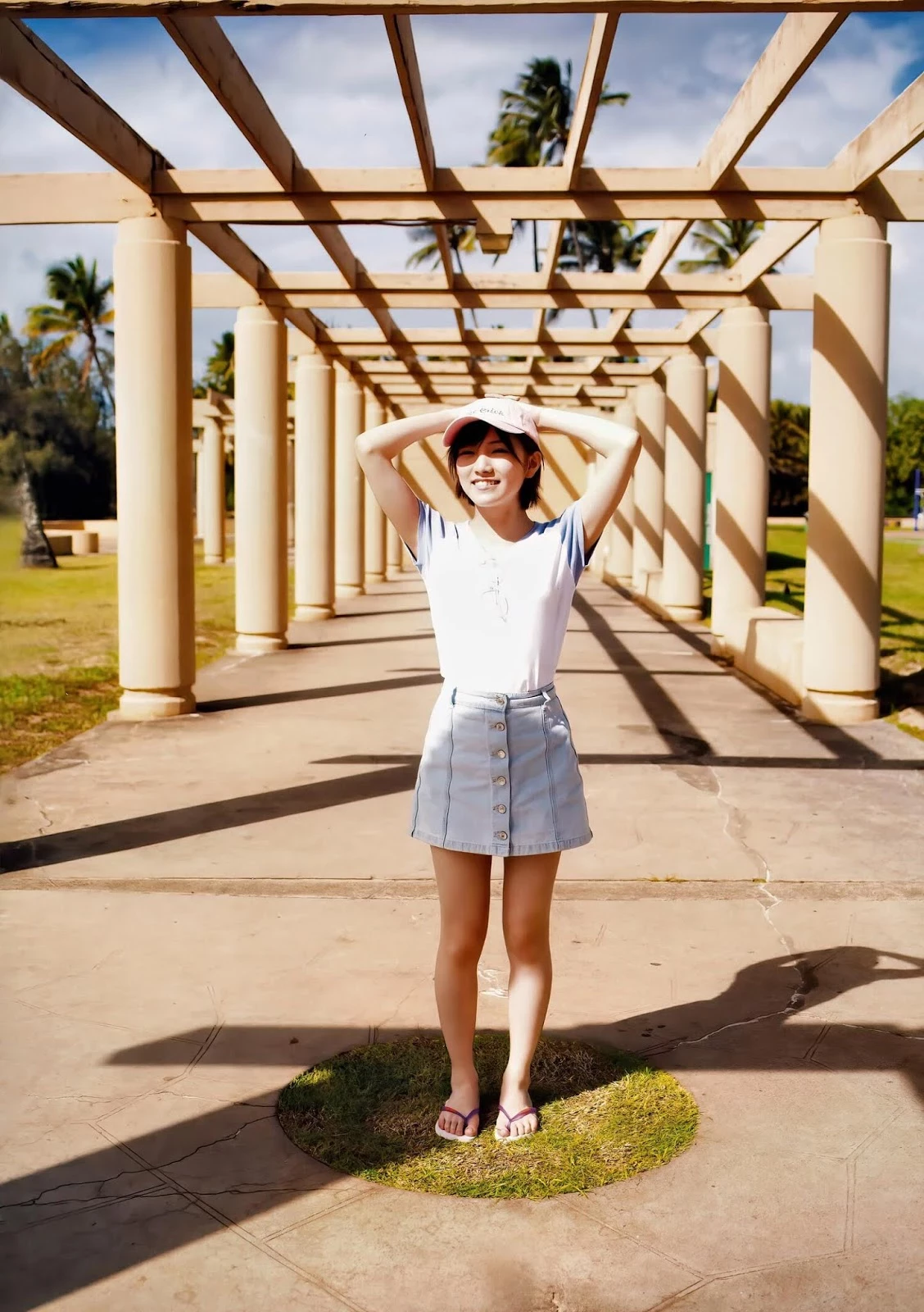 冈田奈々 ファースト写真集 “没有装饰的宝石”