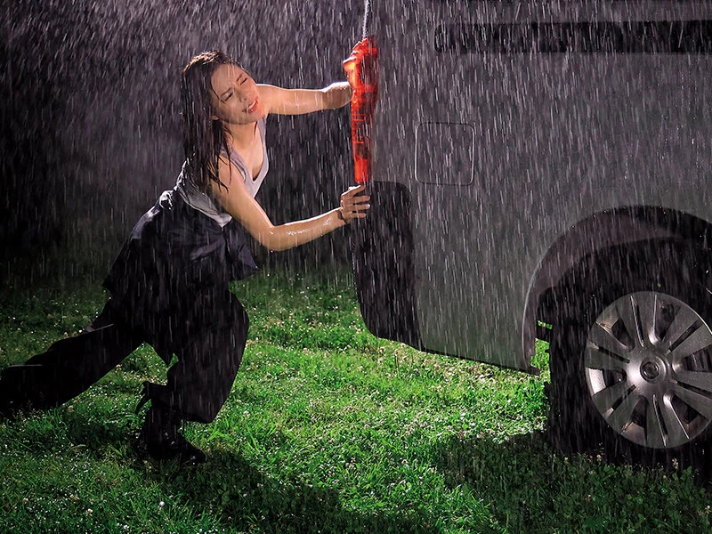 [动图] テン女上司と突然の豪雨で现场から帰れなくなり…カラダを温めあううち色っぽ... [32P]