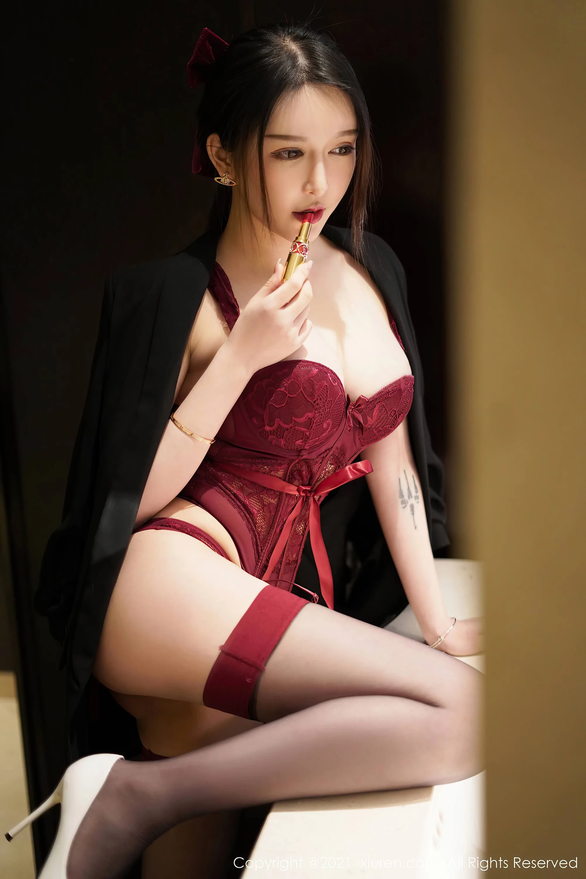 [Xiuren秀人系列]2021.03.16 No.3204 玉兔miki 完整版无水印写真[66P]