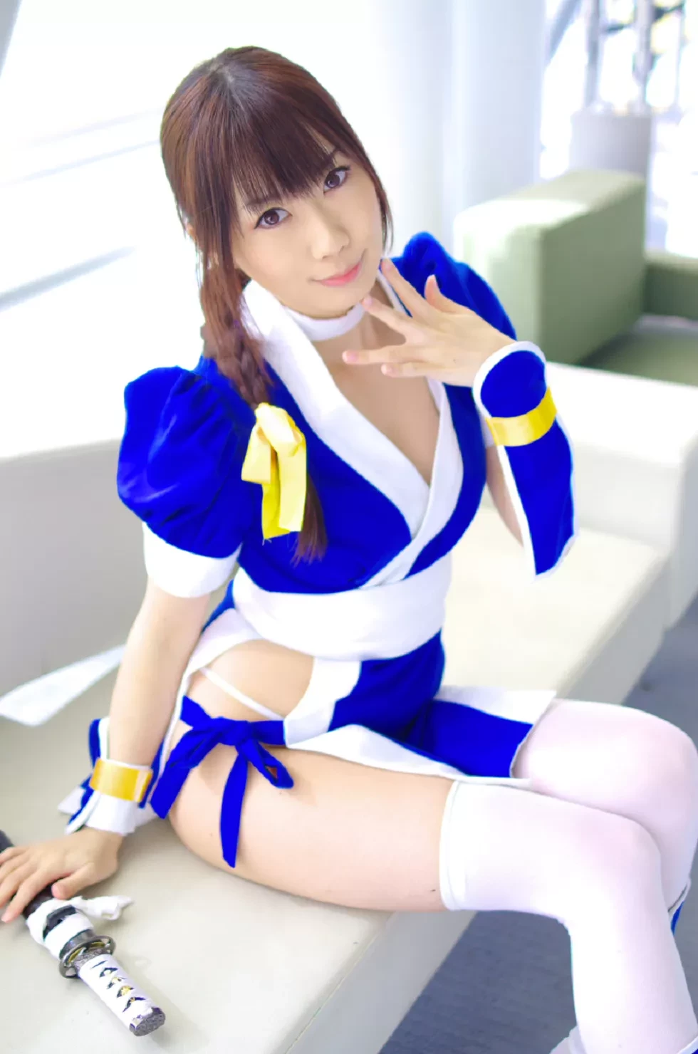 [Cosplay精选]COS正片《霞浪漫》美女武士的白丝美腿性感写真337P