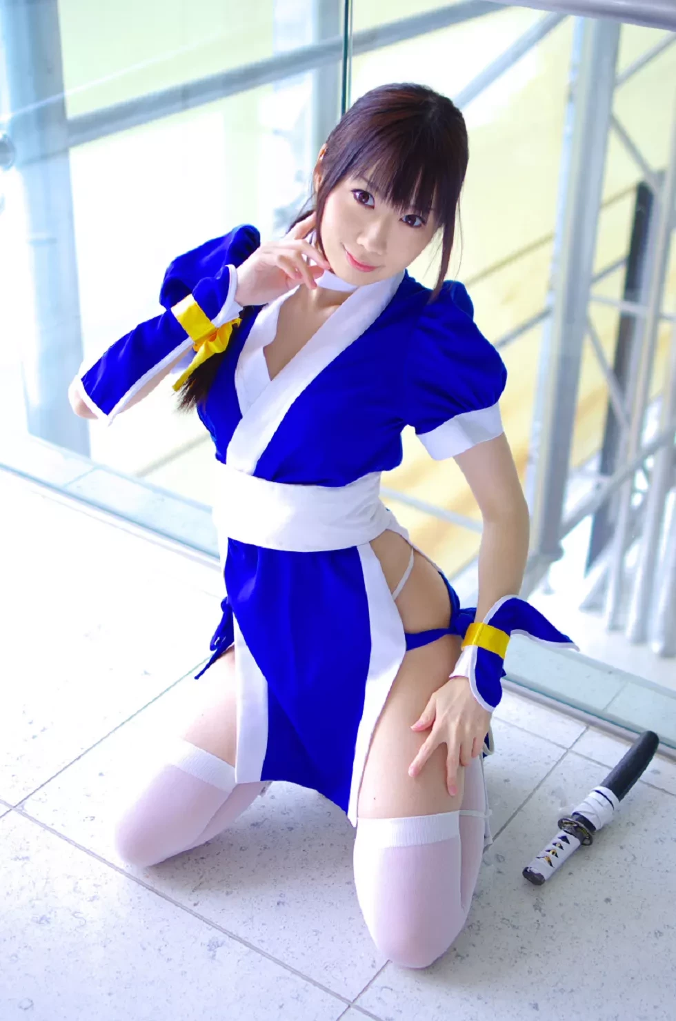 [Cosplay精选]COS正片《霞浪漫》美女武士的白丝美腿性感写真337P