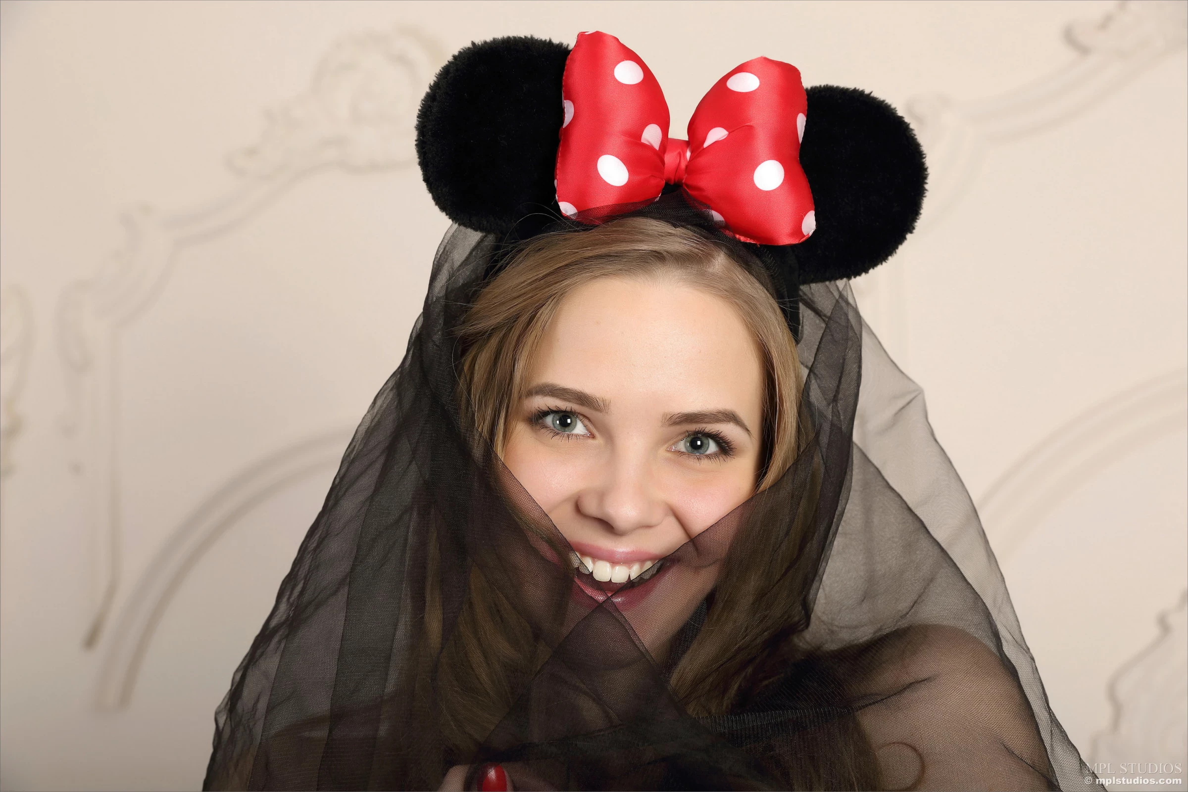 Carolina - Playful Minnie [92P]