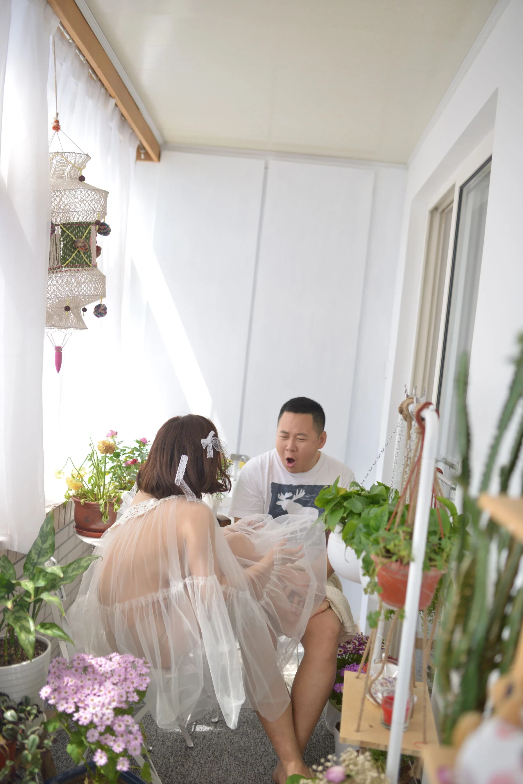 [Photo]小夫妻露点婚纱照 [575P]