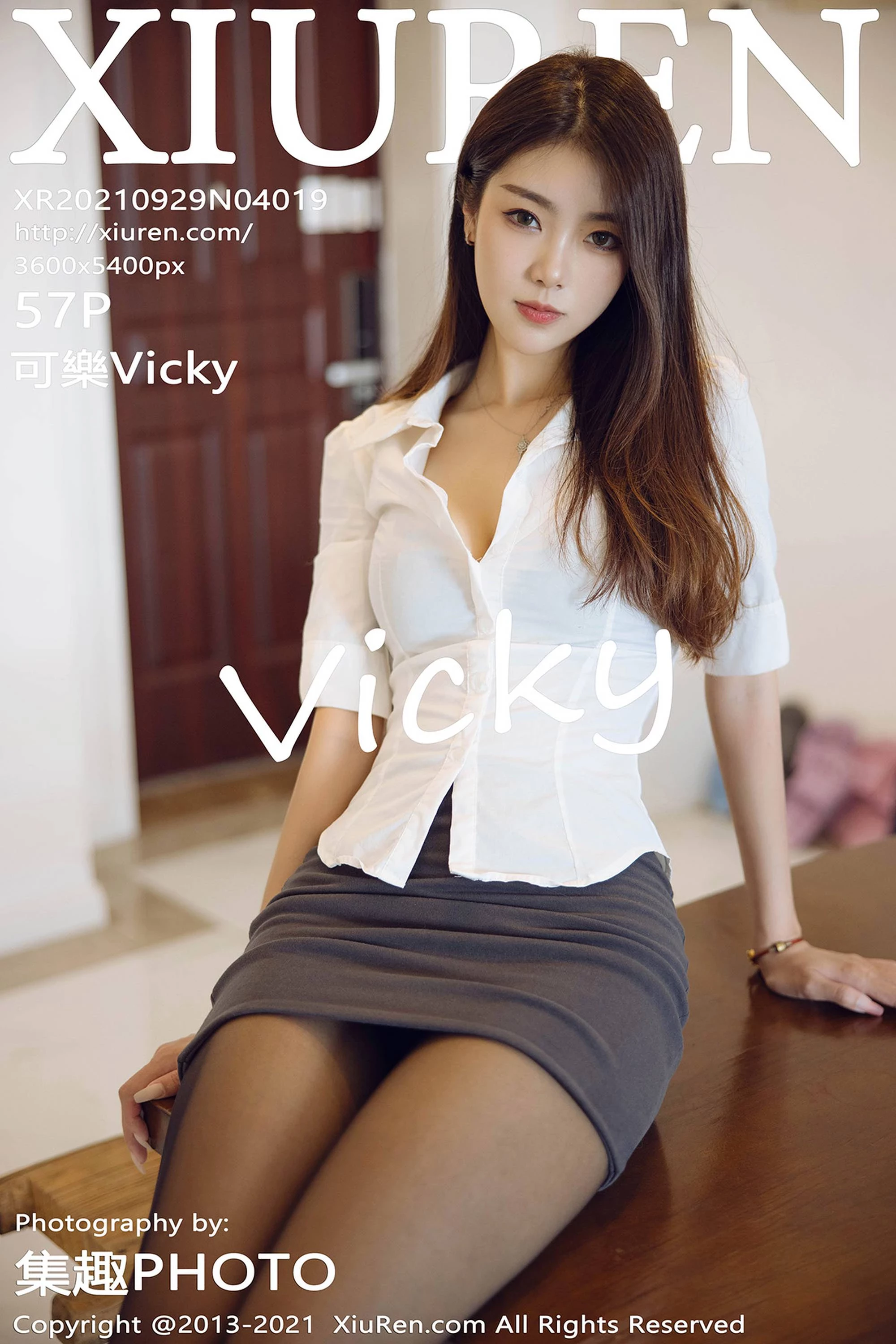 [Xiuren秀人系列]2021.09.29 No.4019 可乐Vicky 完整版无水印写真[58P]