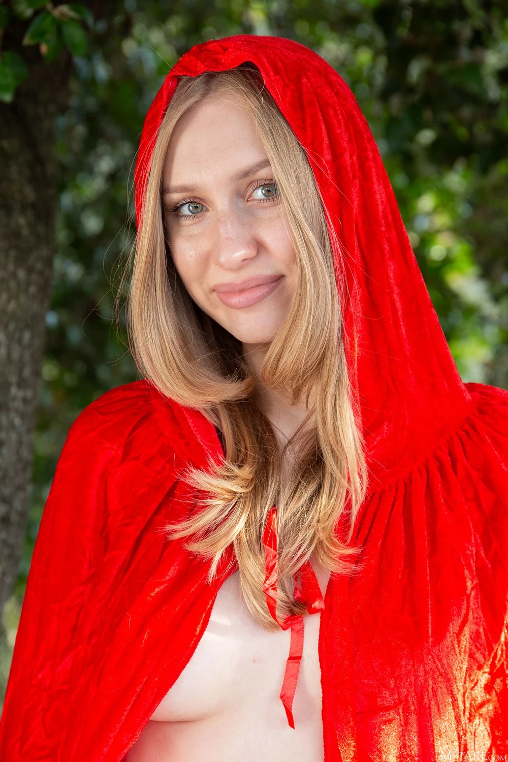 [MetArt]Oct 31, 2024 - Lia Pink - Red Riding Hood[137P] [139P]