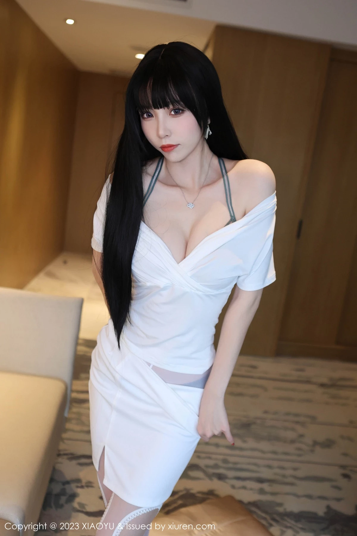 [XiuRen秀人网]2023.06.12 Vol.6897 江七七 完整版无水印写真[80P]