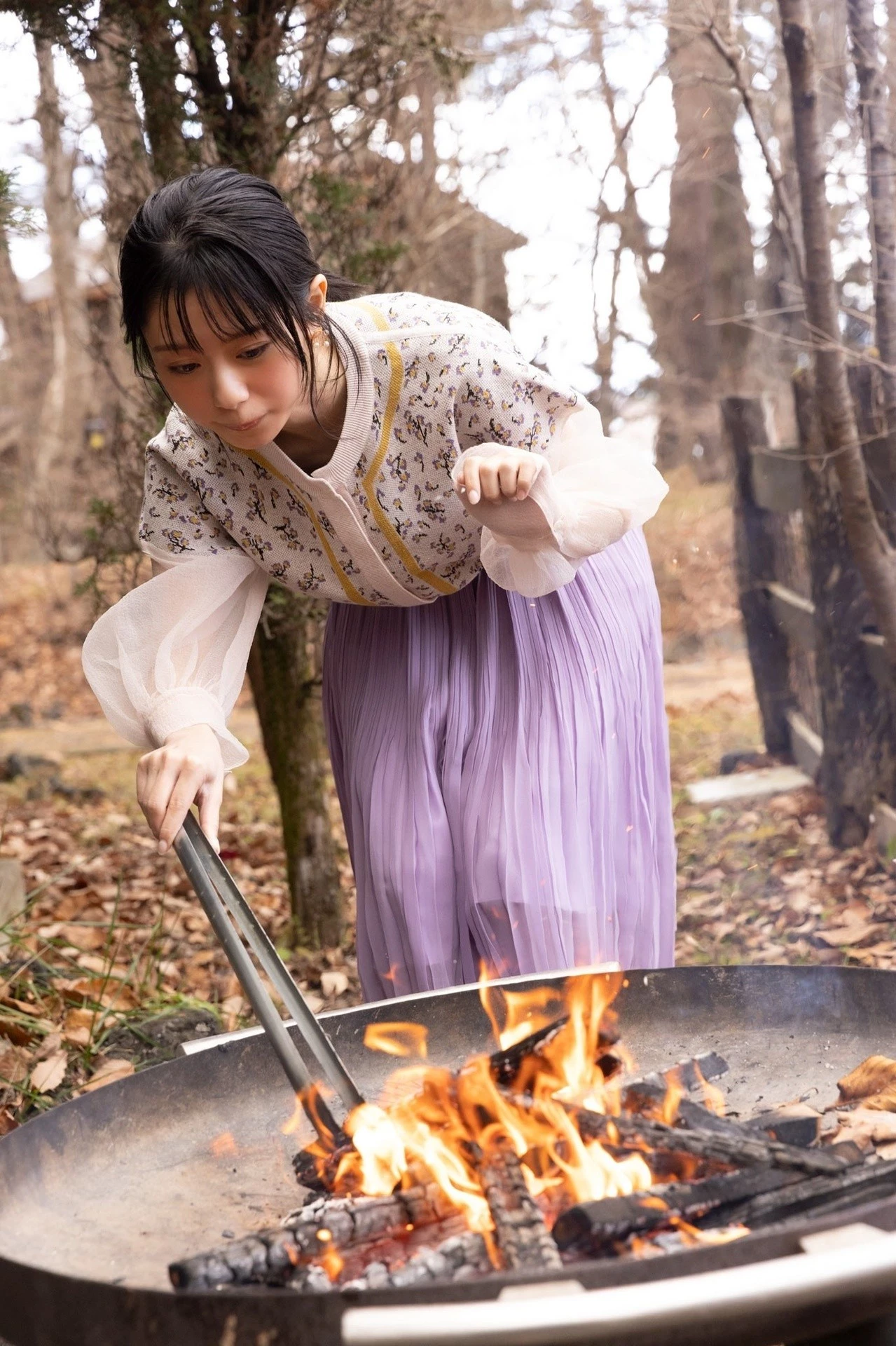 [峰岛こまき] 甜美女孩露出白嫩身材 魅力难阻挡 [29P]