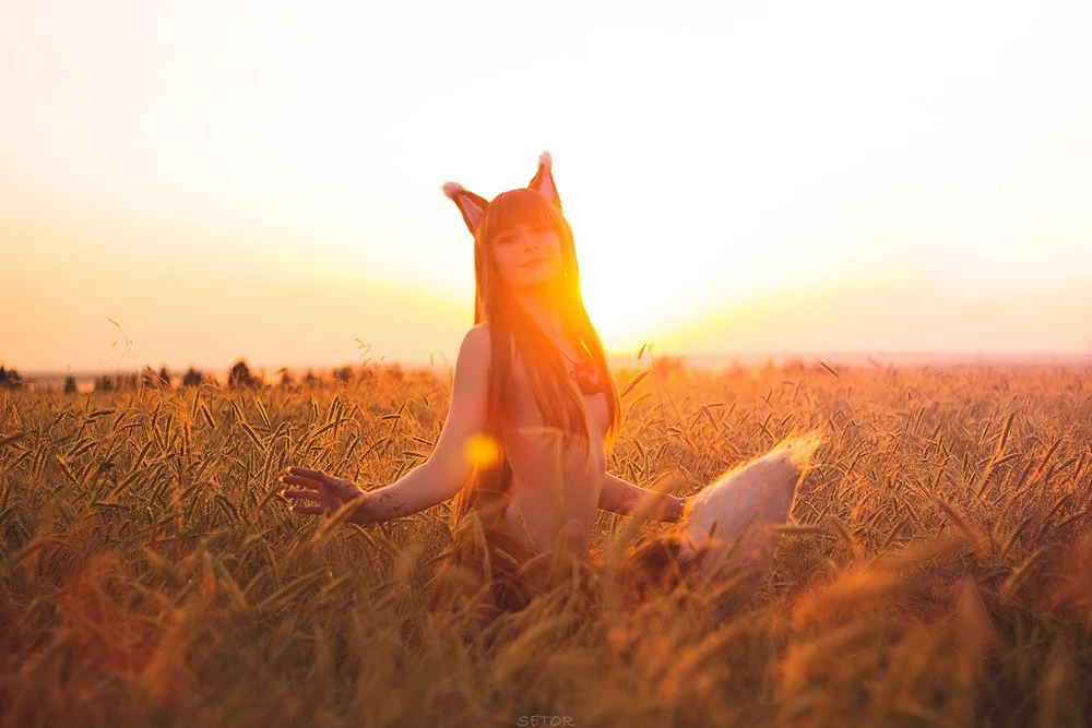 KyrieFox Holo cosplay